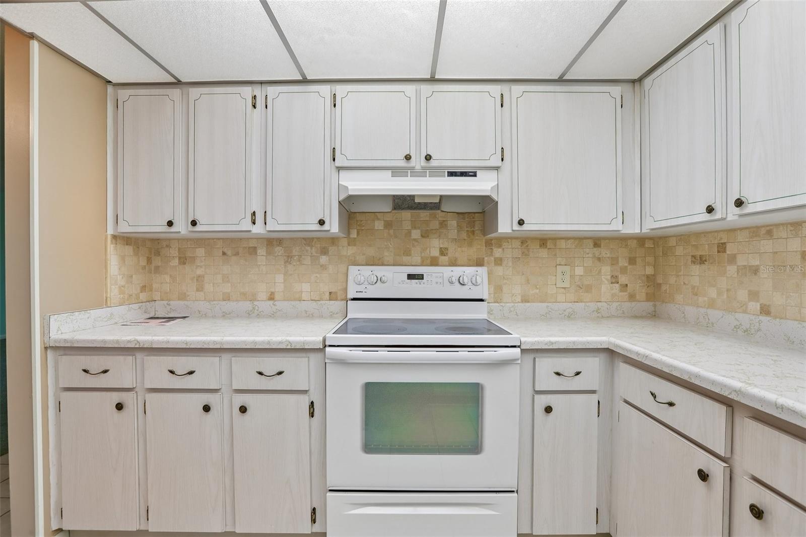 1722 W DEL WEBB BLVD — photo 18