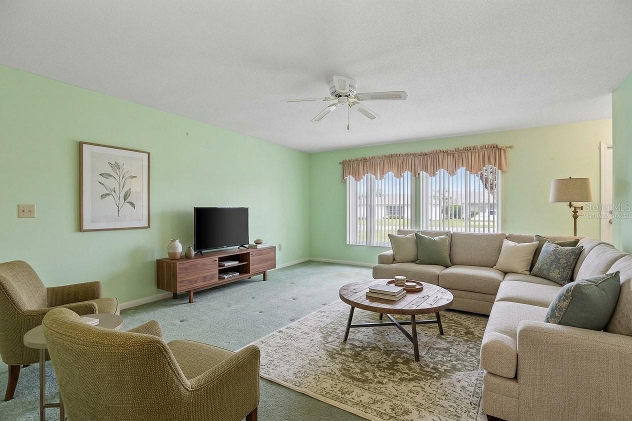 1722 W DEL WEBB BLVD — photo 5