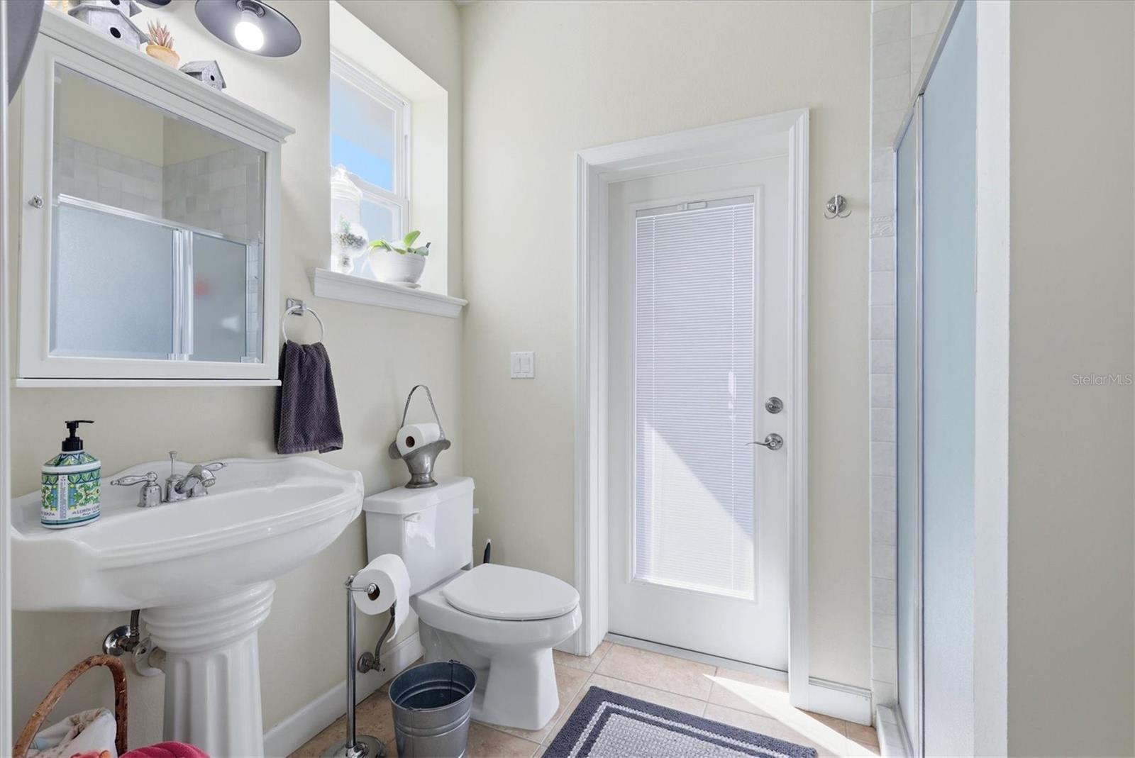 1753 KINGSDOWN DR — photo 23