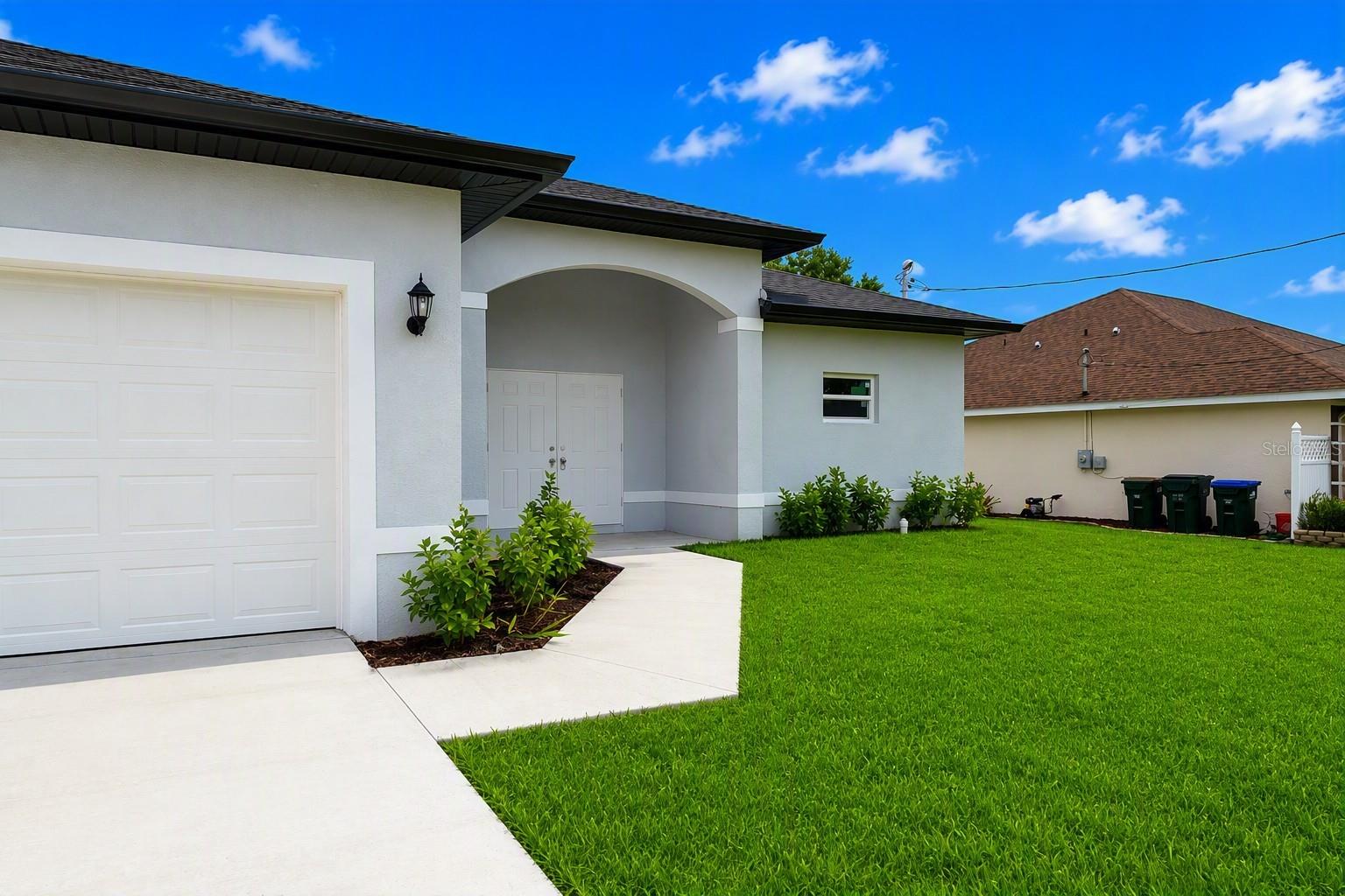 3046 JEANNIN DR — photo 4