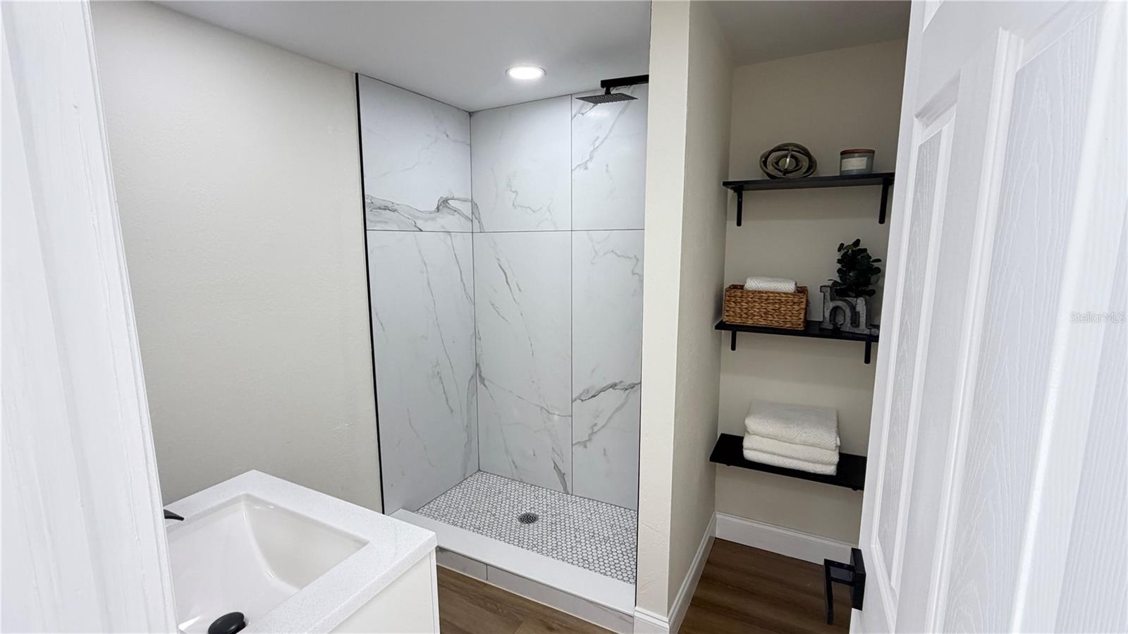 7330 MAYFIELD DR — photo 14