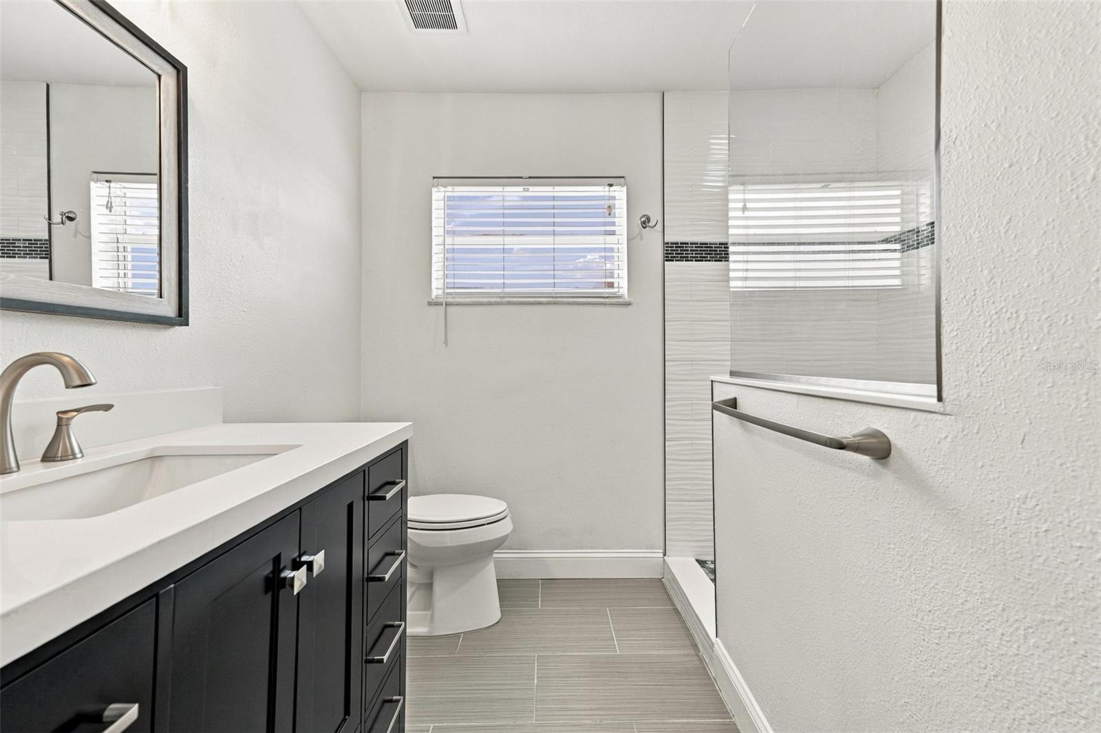 1810 MILFORD CIR — photo 28
