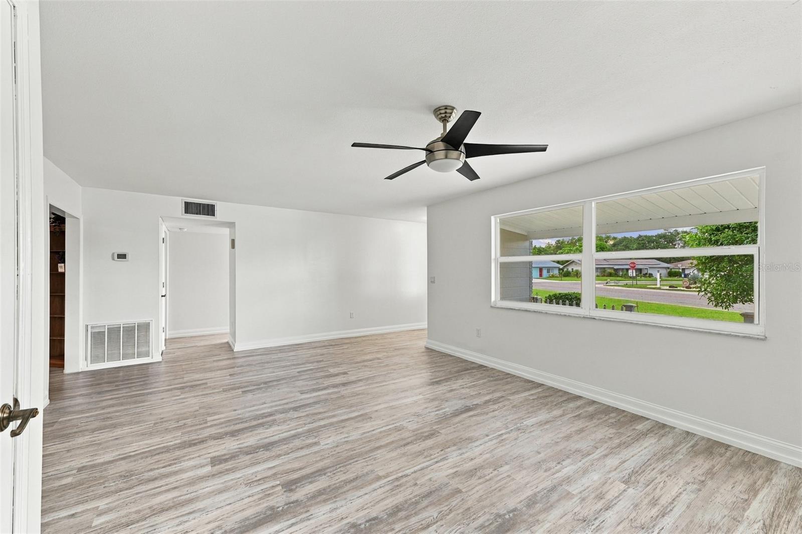 1810 MILFORD CIR — photo 22