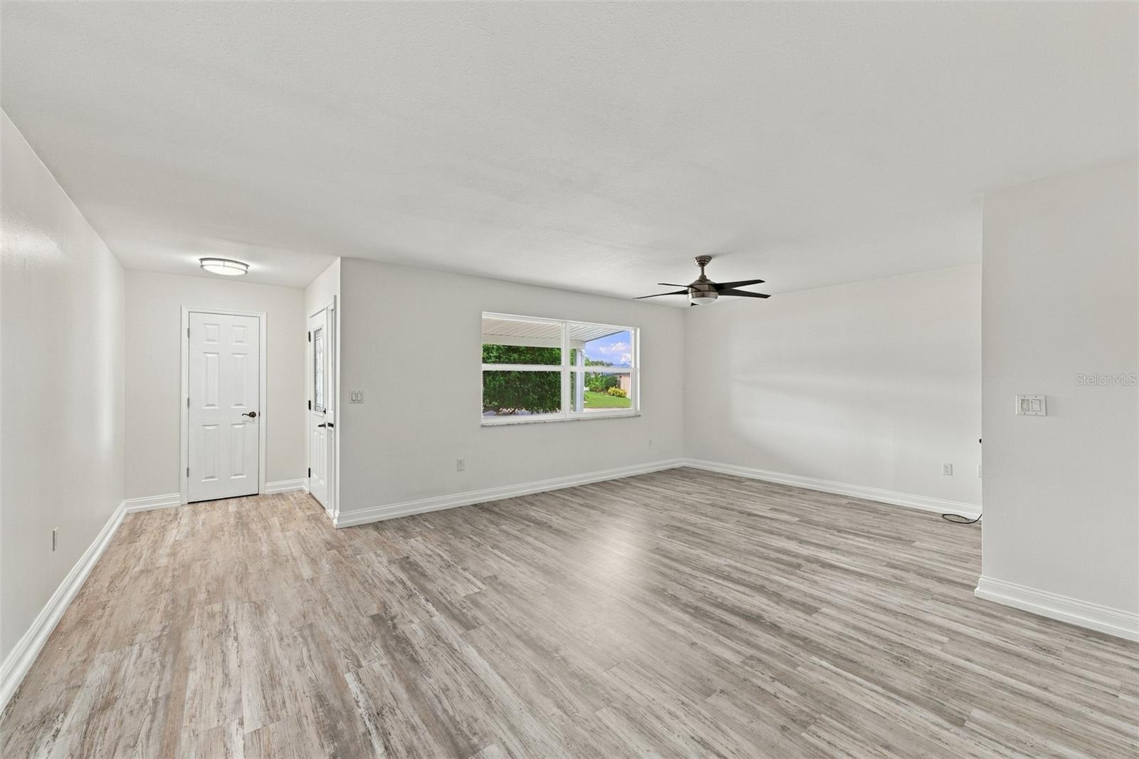 1810 MILFORD CIR — photo 24