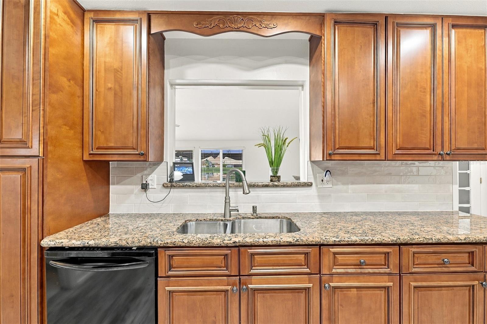 1810 MILFORD CIR — photo 13