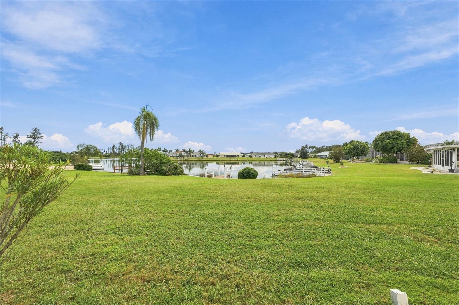 1810 MILFORD CIR — photo 4