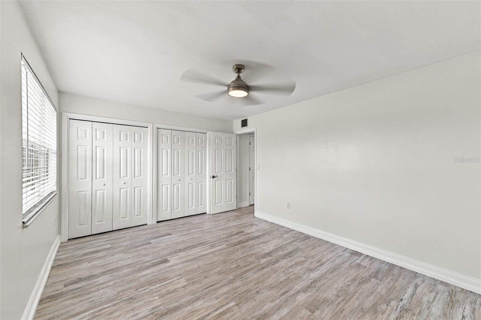 1810 MILFORD CIR — photo 33