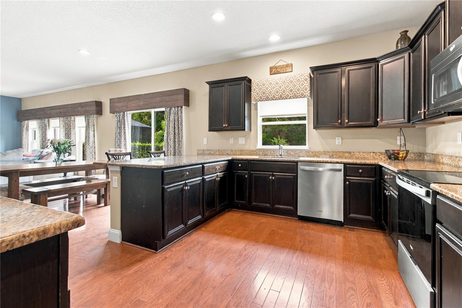 3161 WINGLEWOOD CIR — photo 3