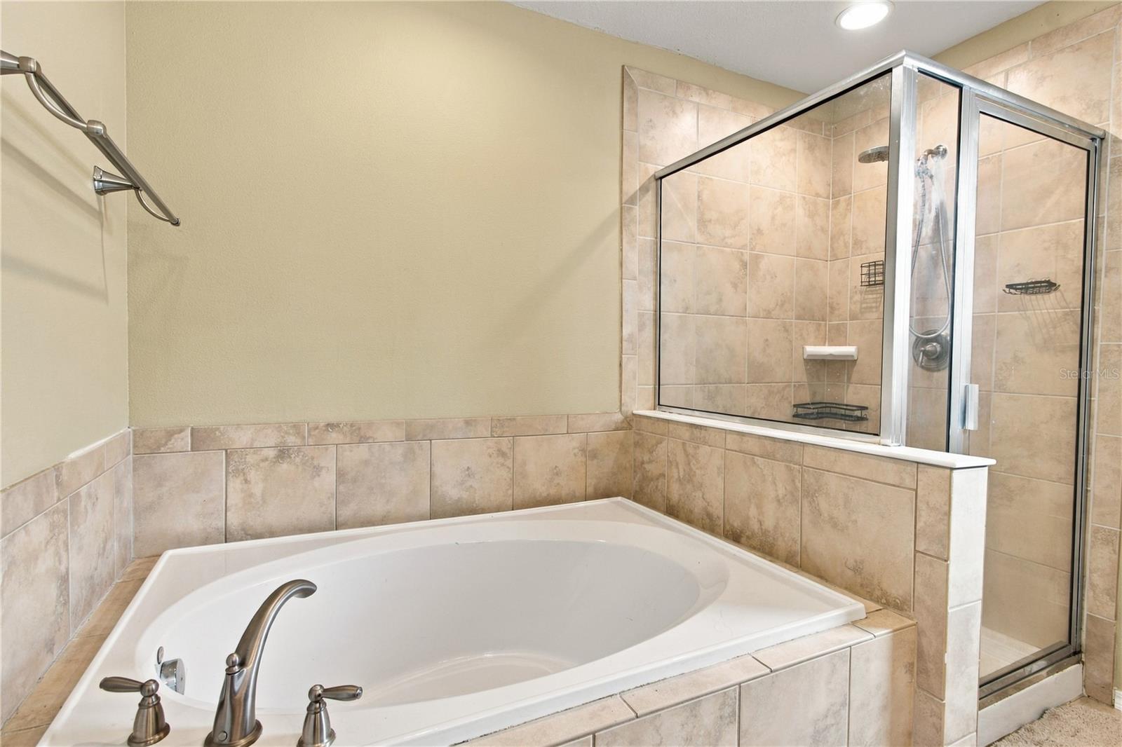 3161 WINGLEWOOD CIR — photo 53