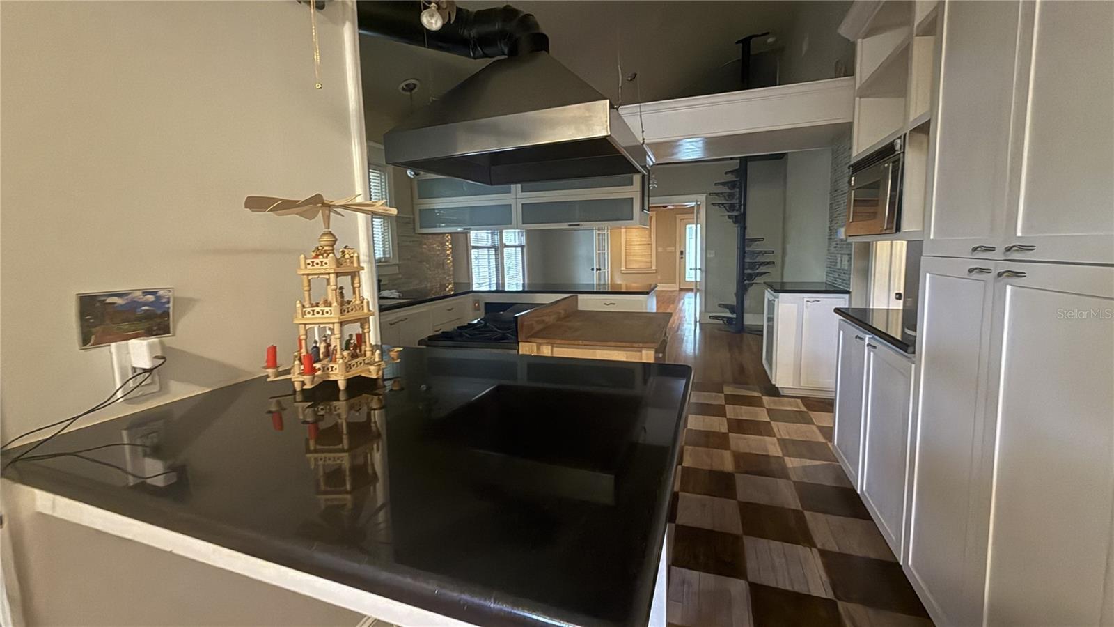 1016 E POWHATAN AVE — photo 14