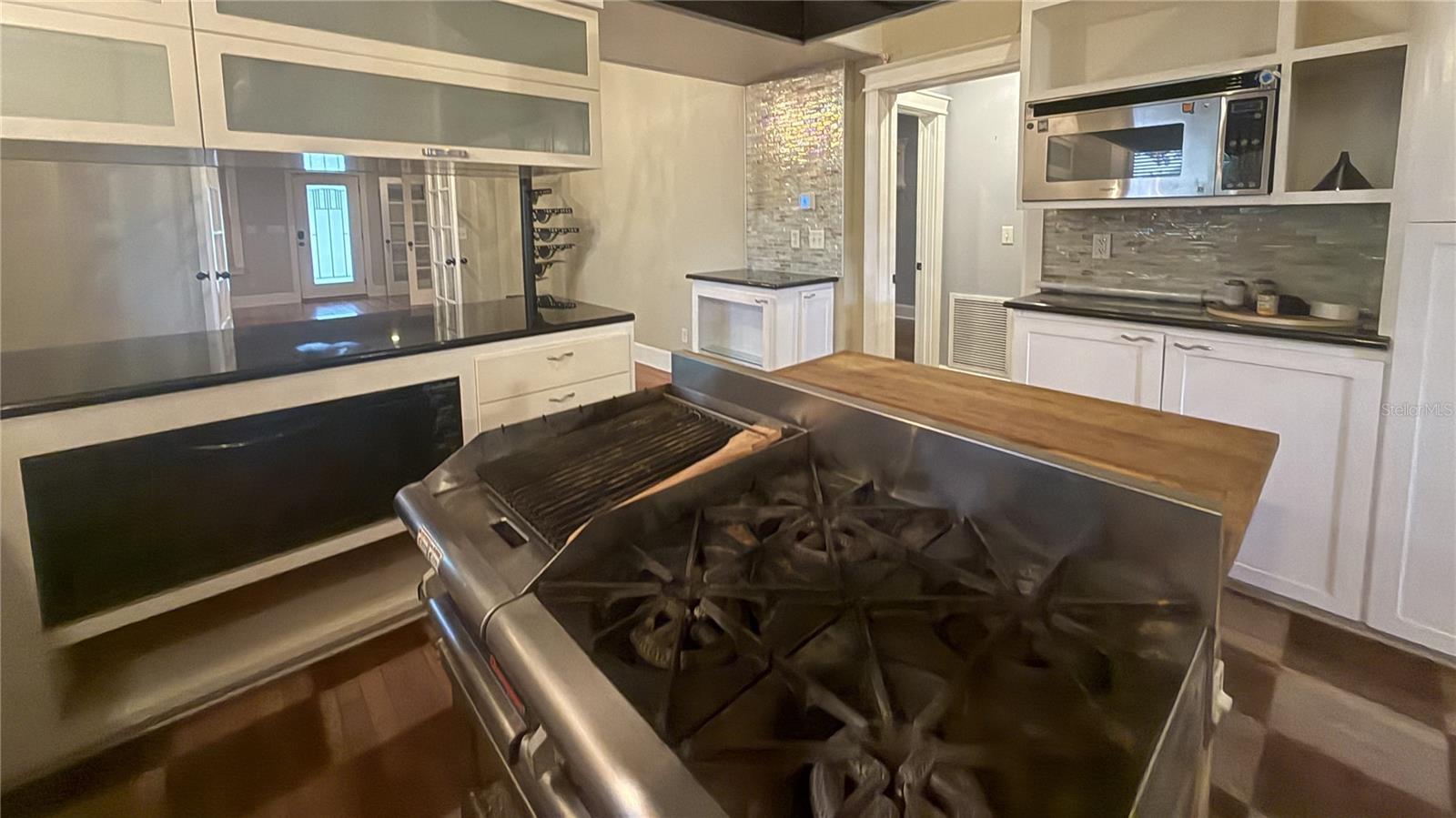 1016 E POWHATAN AVE — photo 11