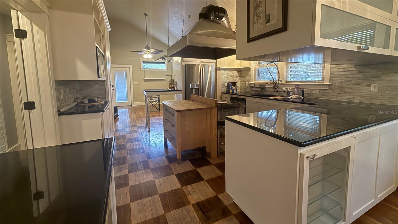 1016 E POWHATAN AVE — photo 9