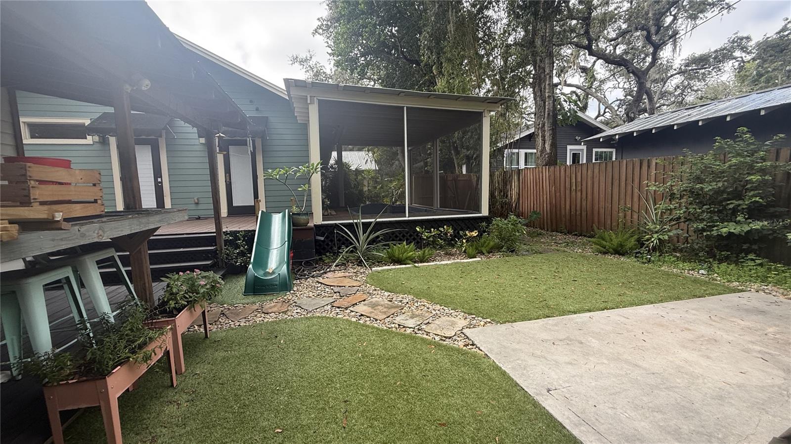 1016 E POWHATAN AVE — photo 33