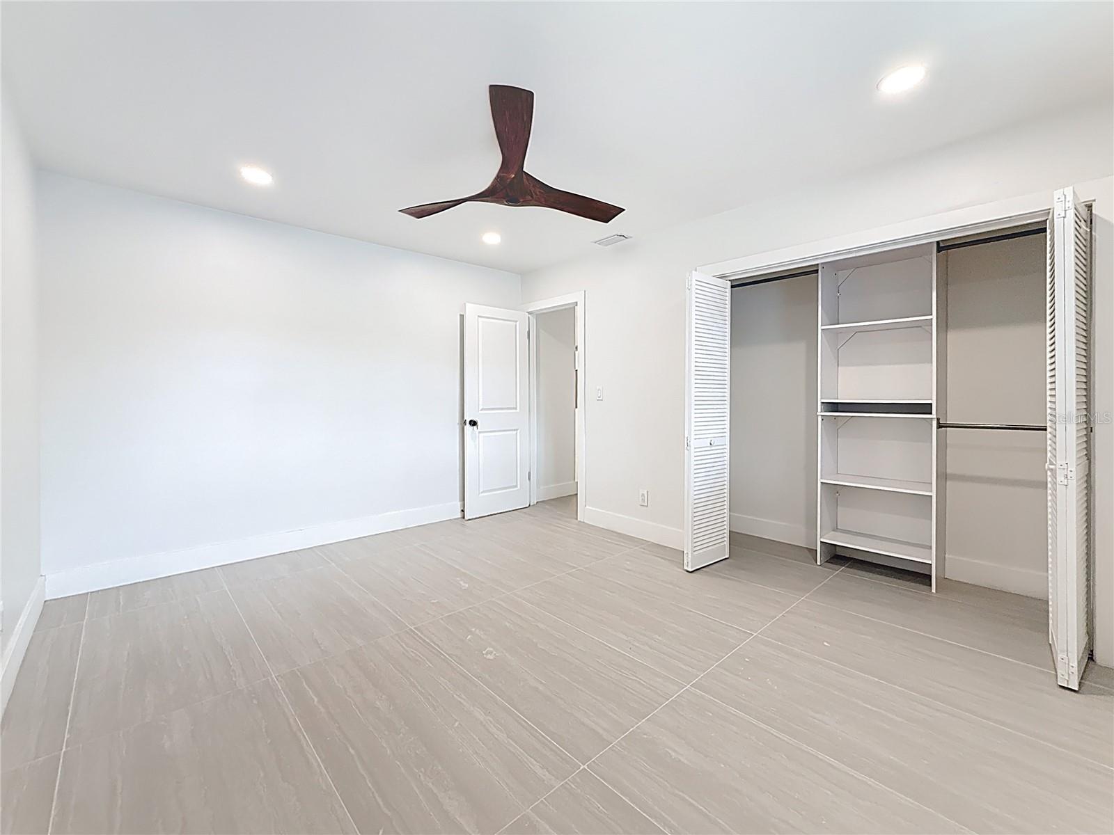 4219 HELENA ST NE — photo 23