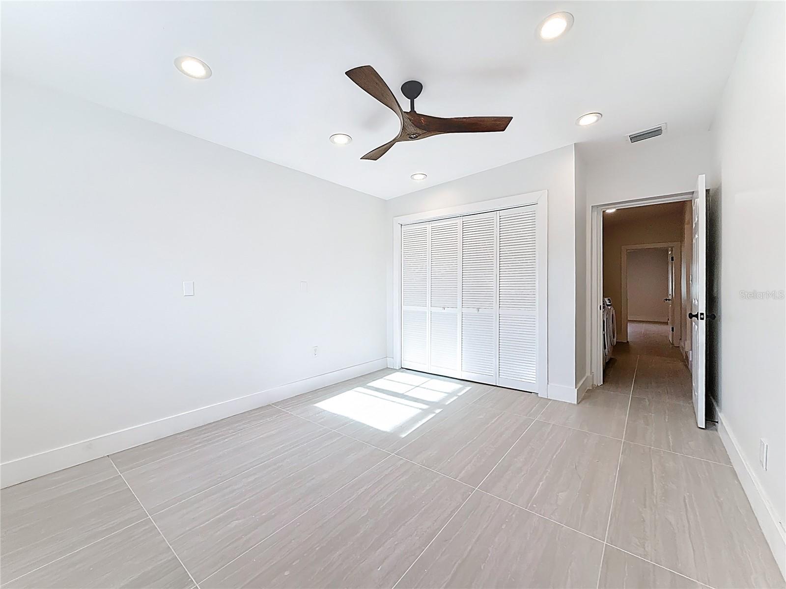 4219 HELENA ST NE — photo 27