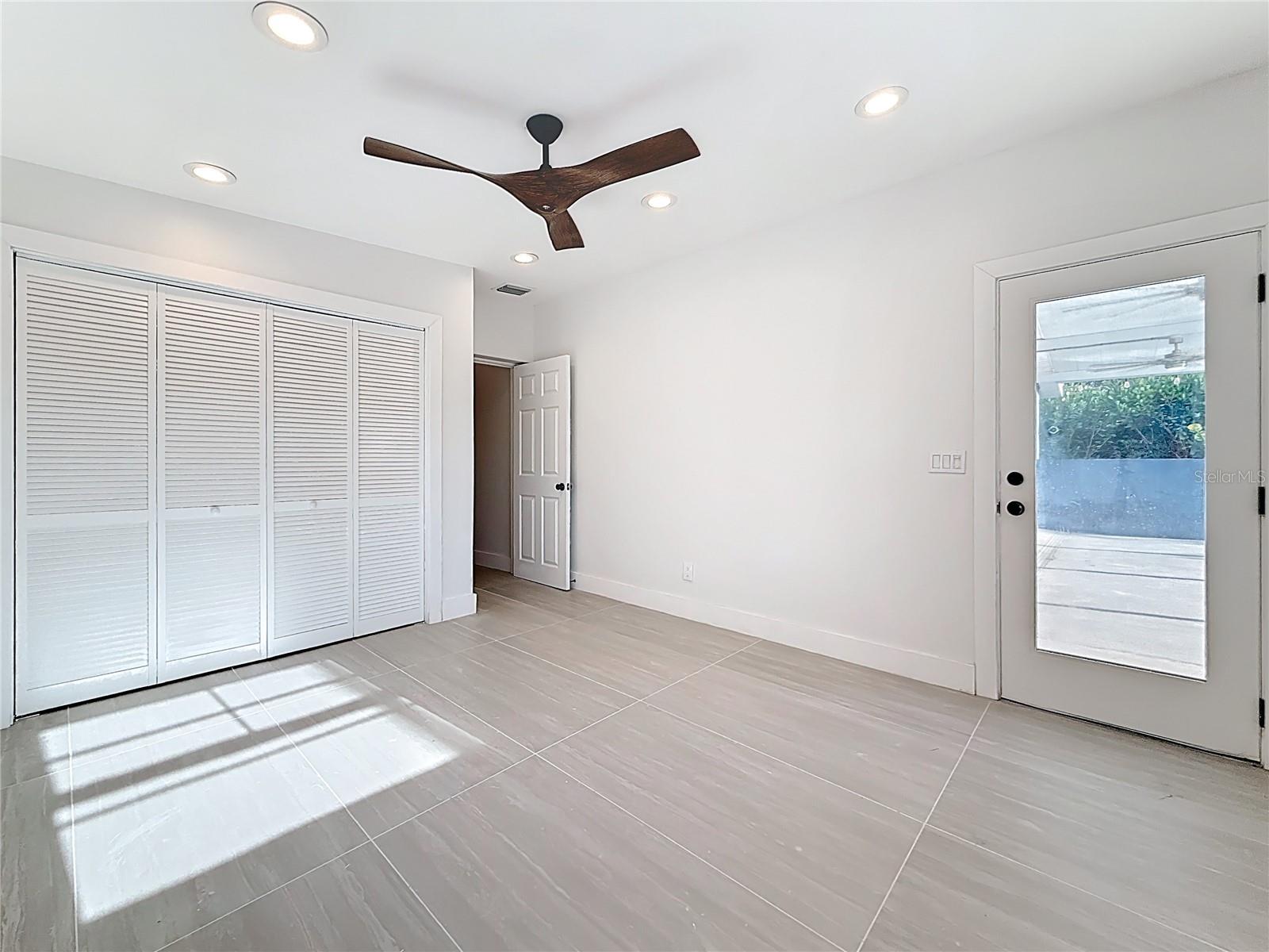 4219 HELENA ST NE — photo 22