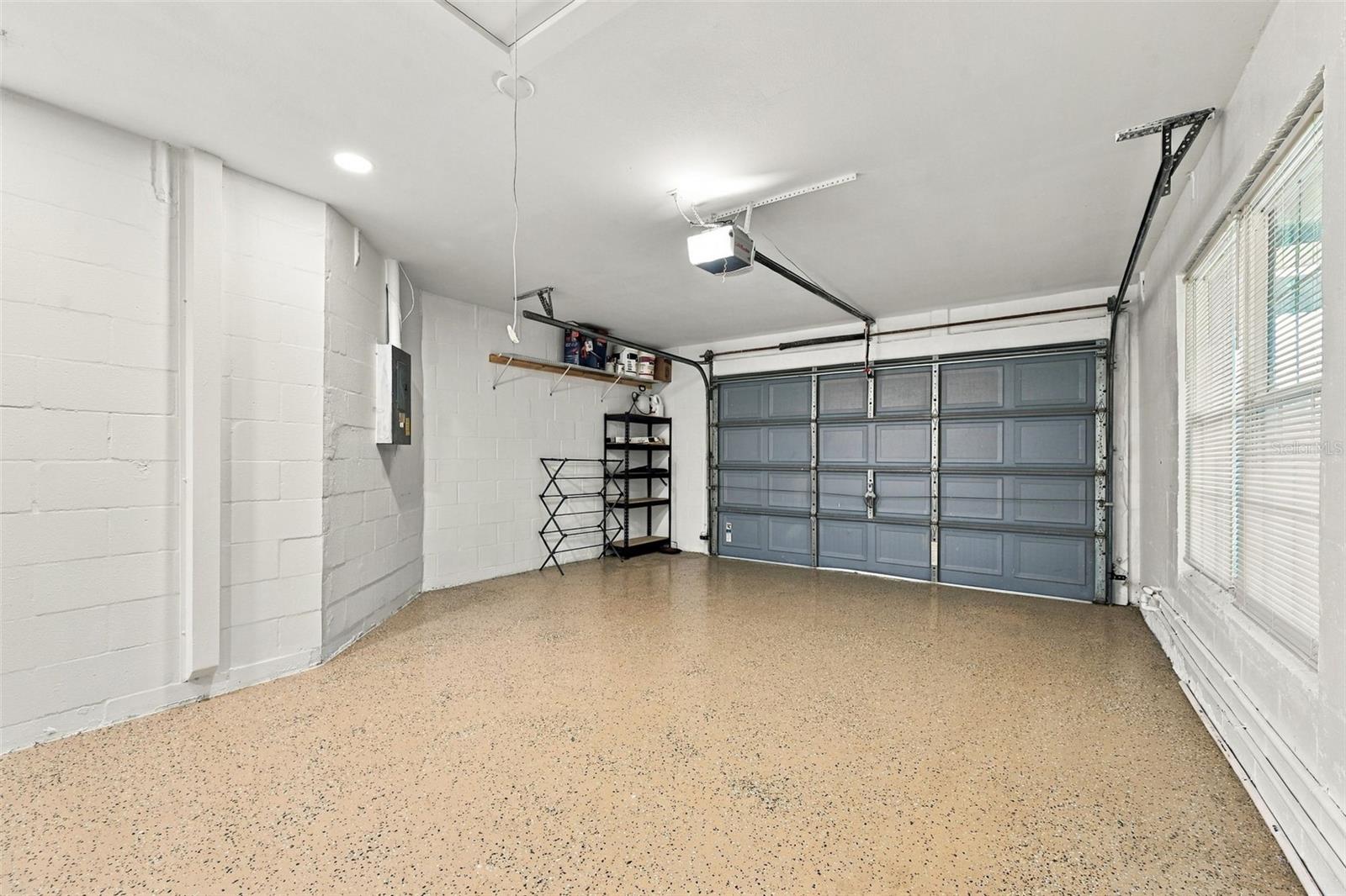 764 LAKEWOOD DR — photo 23