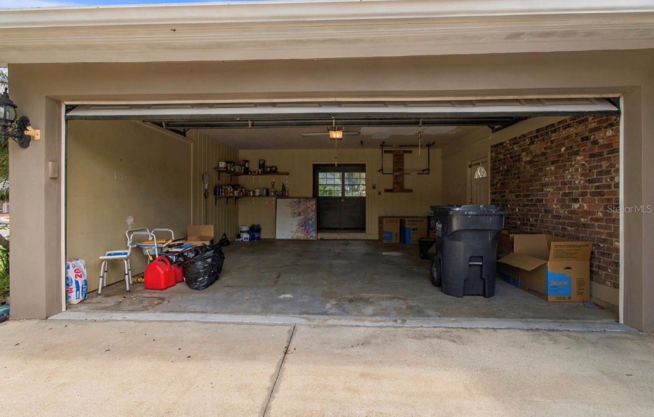 11626 CARROLLWOOD DR — photo 41