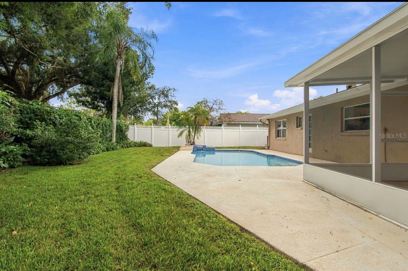 11626 CARROLLWOOD DR — photo 39