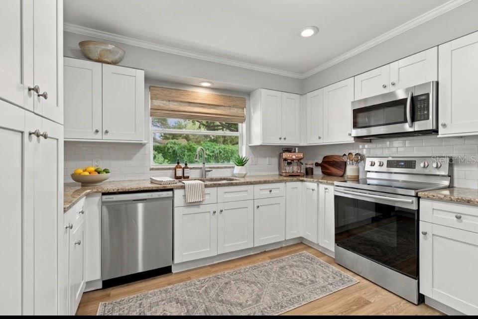 11626 CARROLLWOOD DR — photo 16