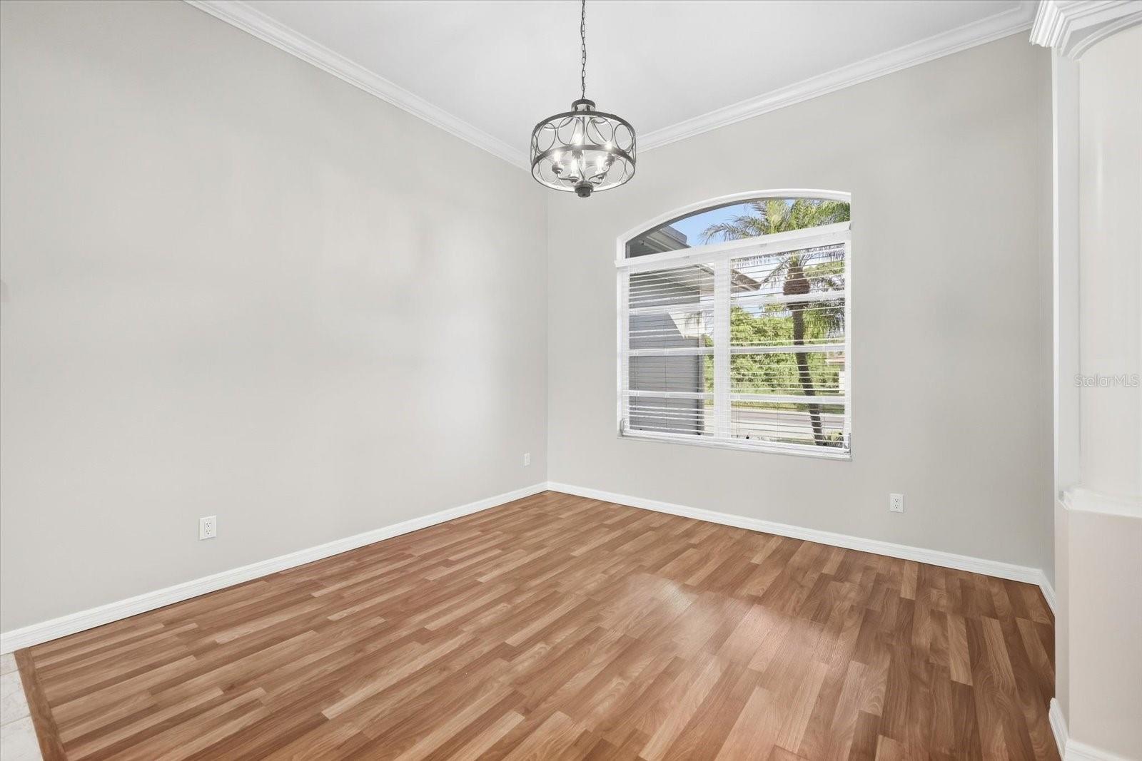1315 SOUTHLAND RD — photo 19