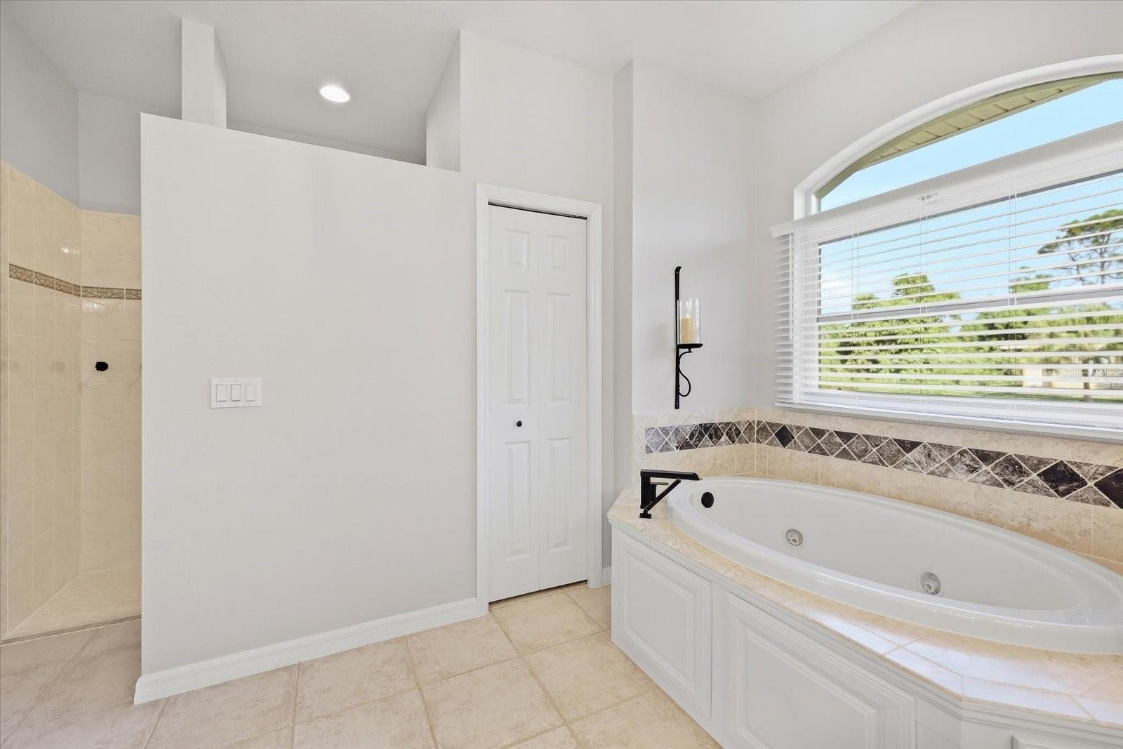 1315 SOUTHLAND RD — photo 17