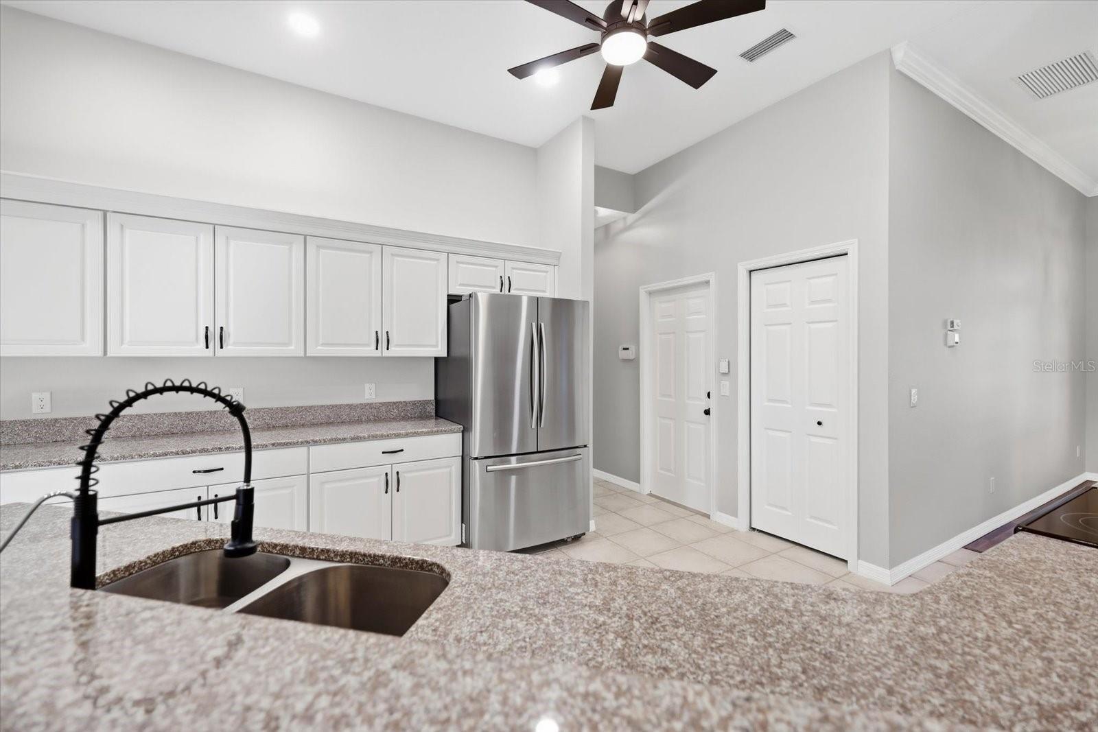 1315 SOUTHLAND RD — photo 25
