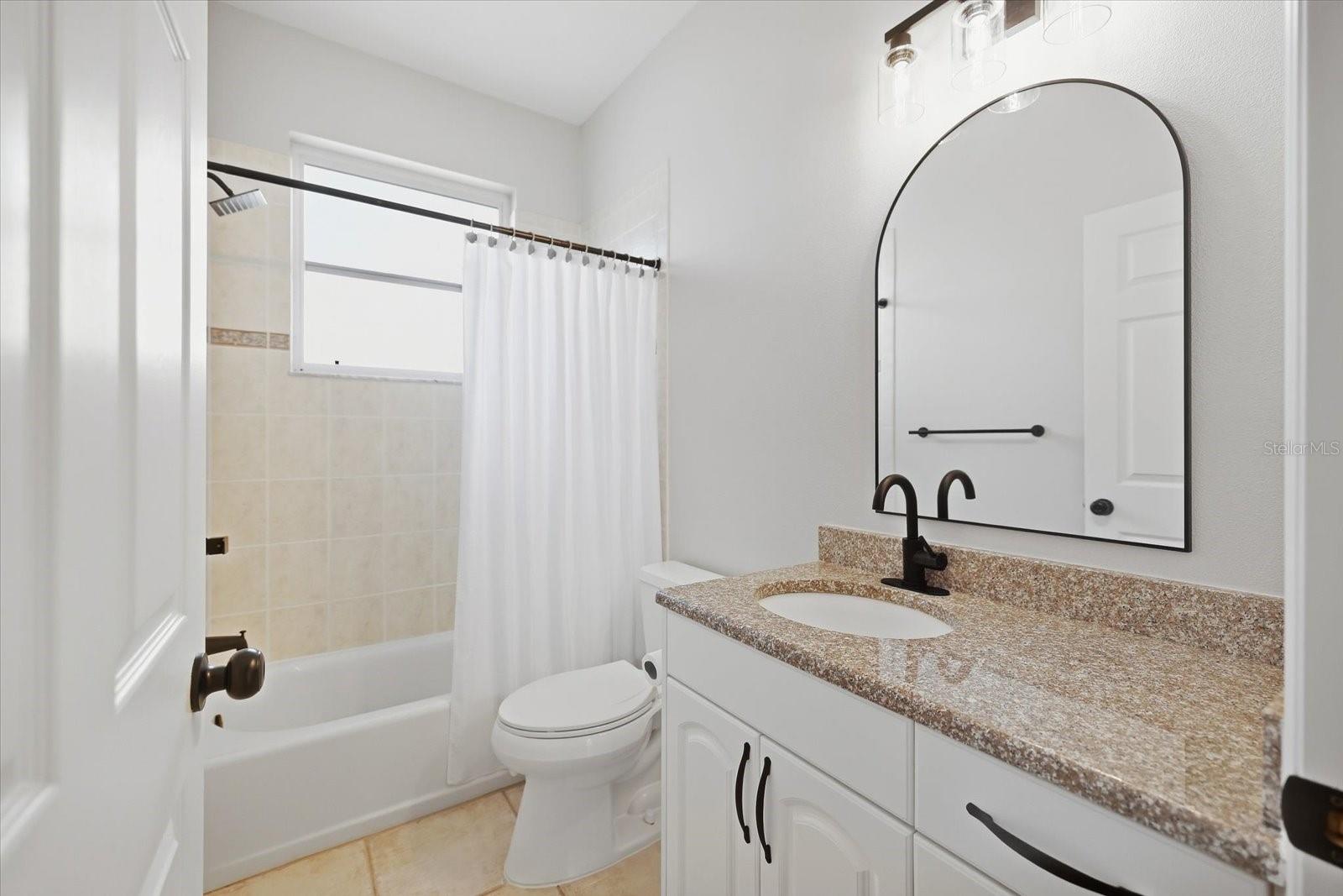 1315 SOUTHLAND RD — photo 12