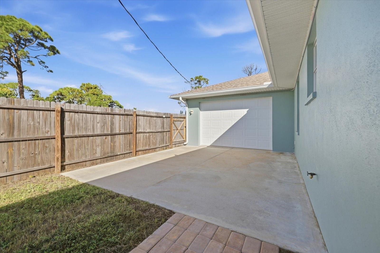1315 SOUTHLAND RD — photo 41
