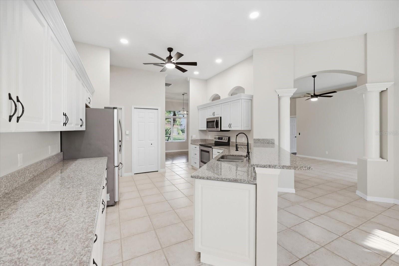 1315 SOUTHLAND RD — photo 24