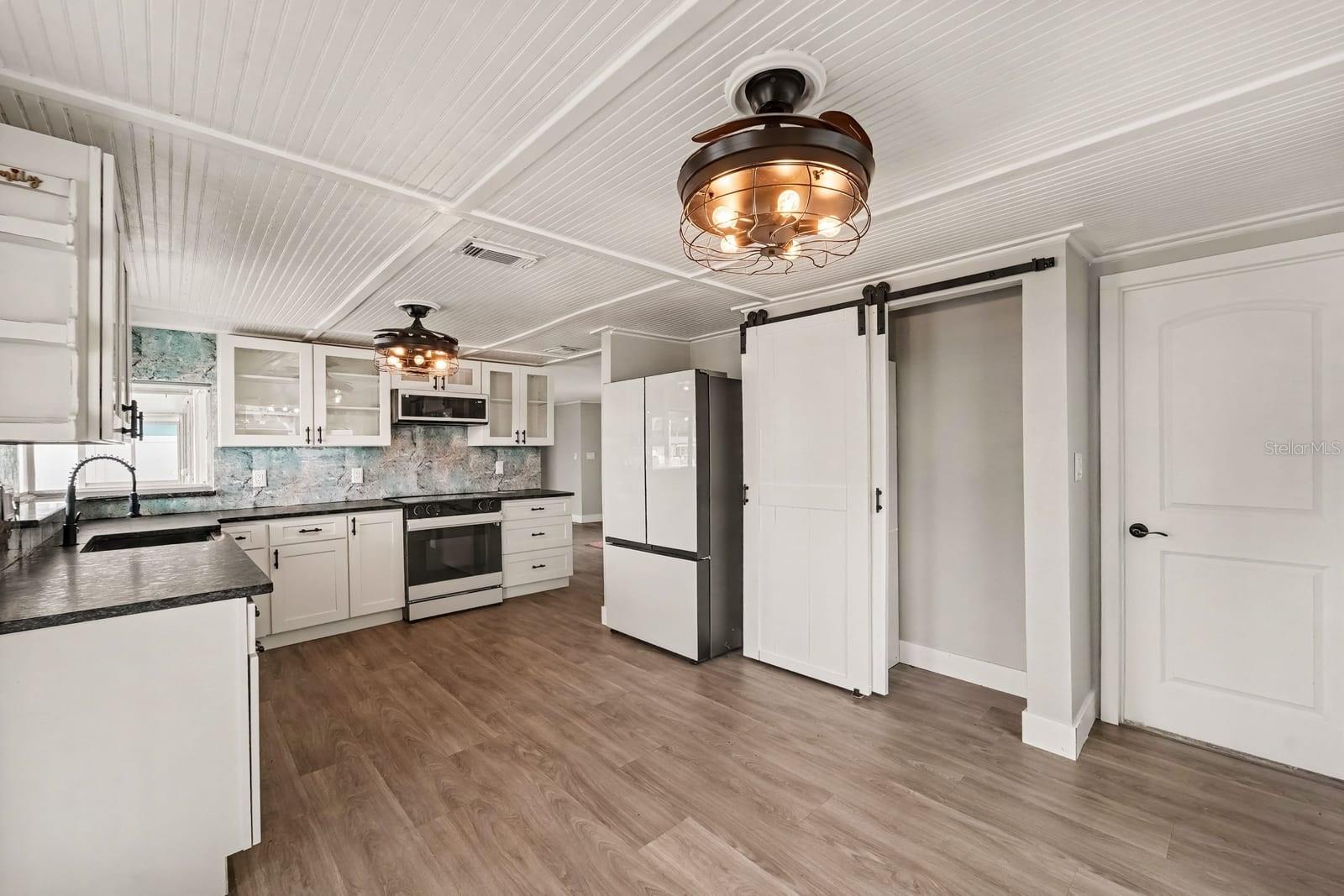 4865 SHELL STREAM BLVD — photo 9