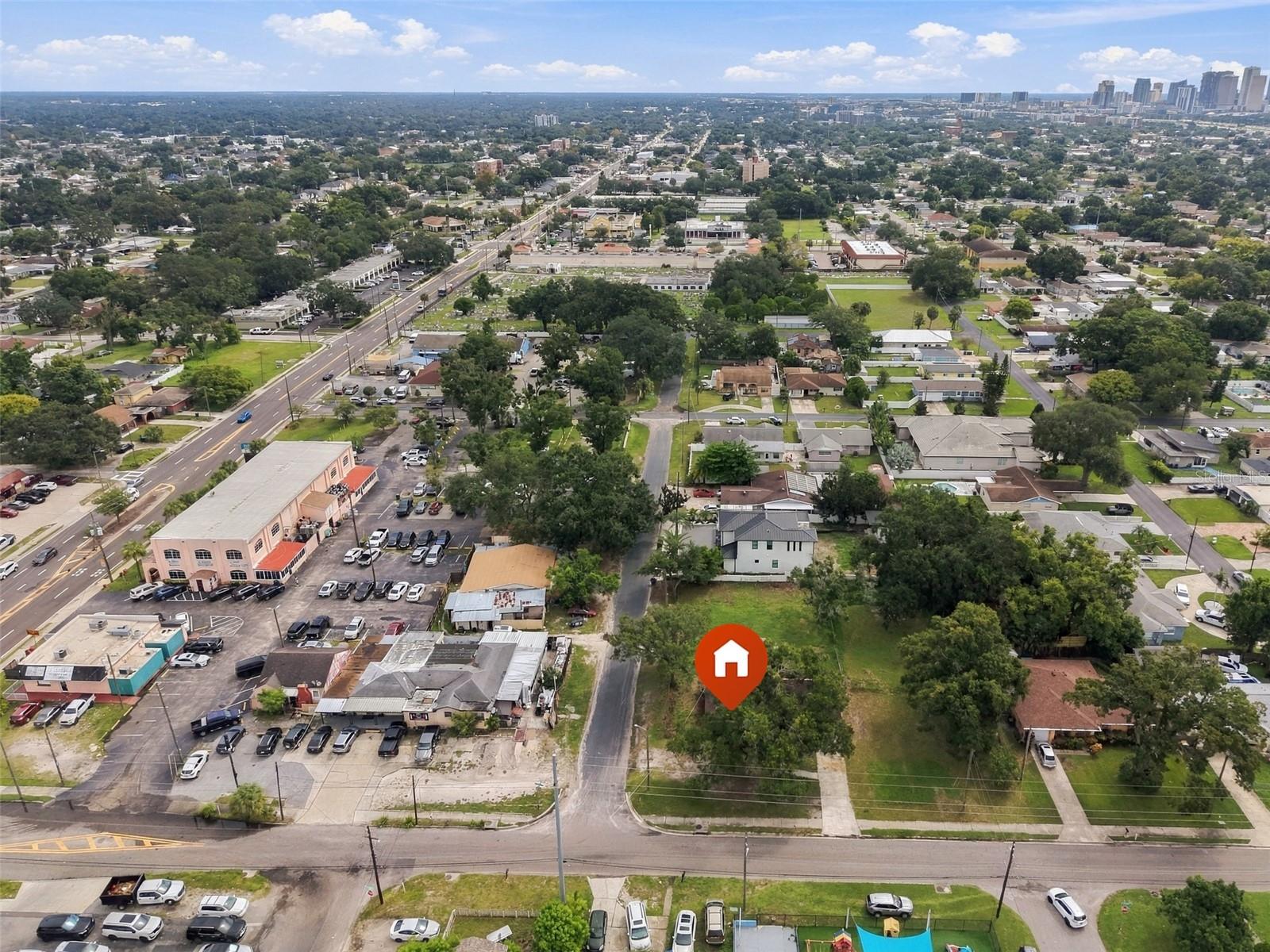 2709 N LINCOLN AVE — photo 3