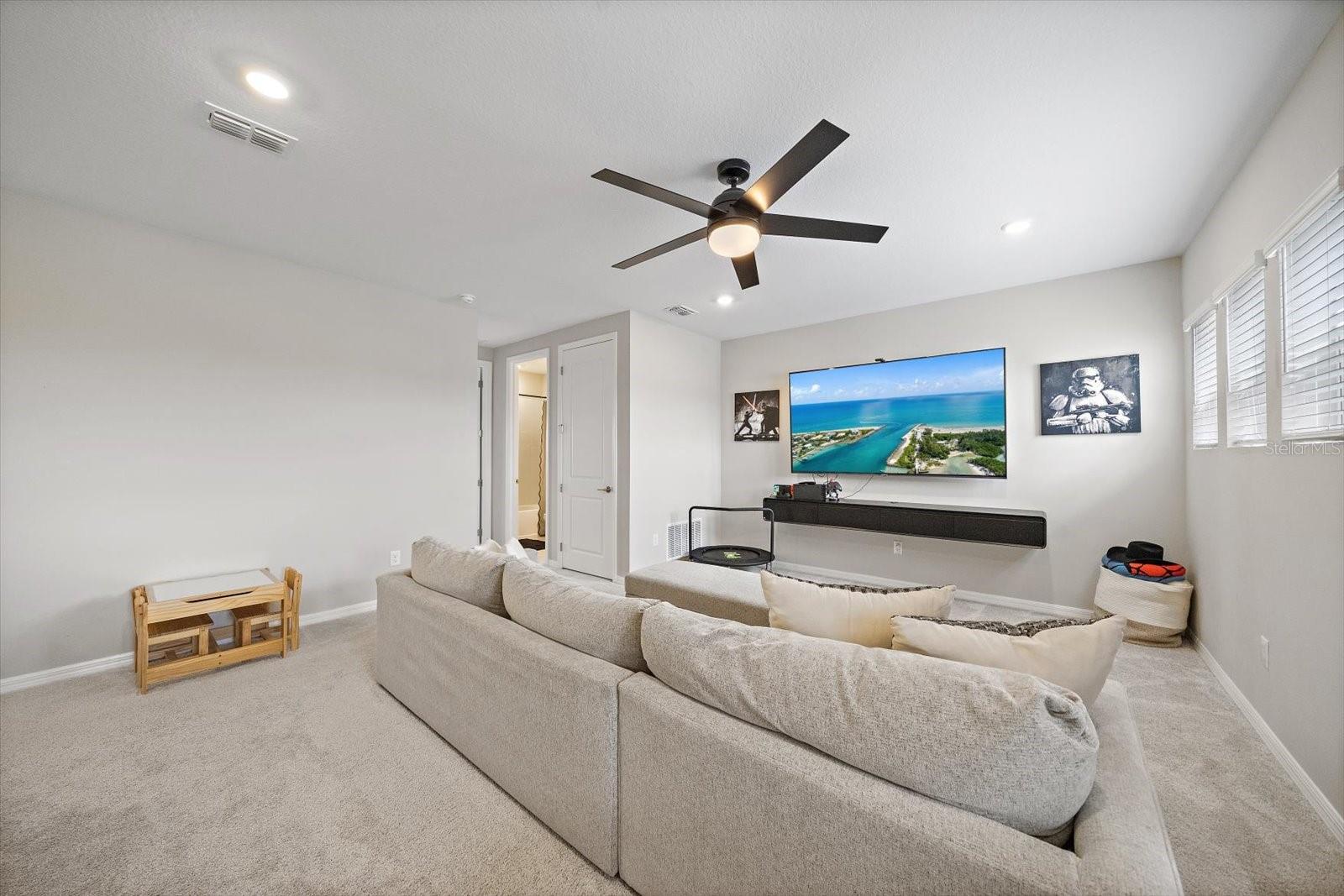 11107 FIELDSTONE DR — photo 32