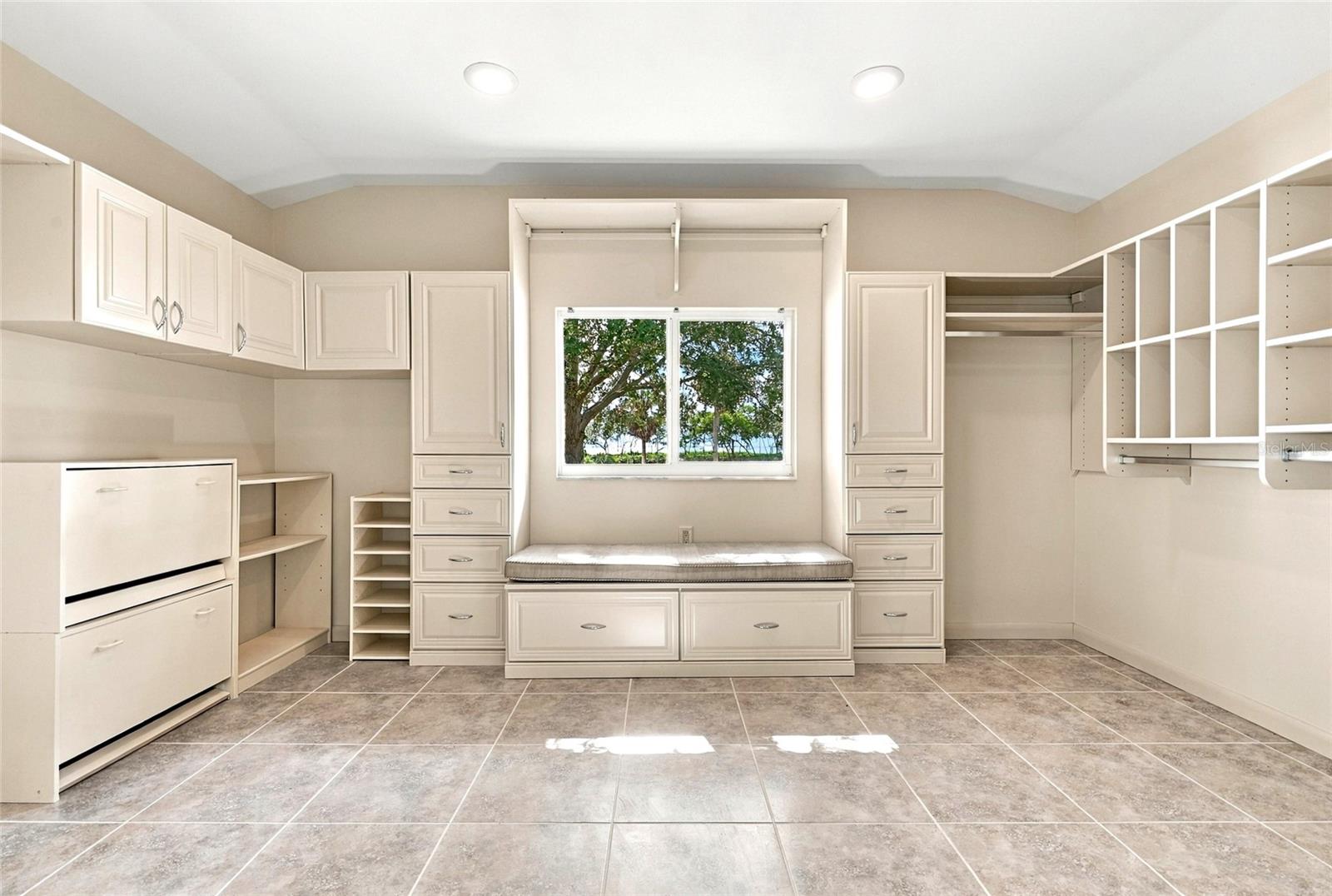 725 S BAYSHORE BLVD — photo 27
