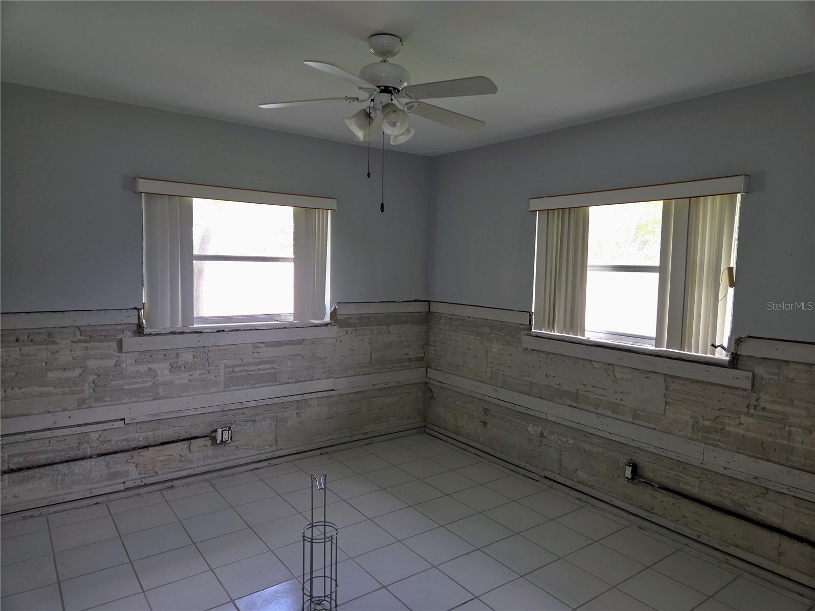 1595 ARIZONA AVE NE — photo 13