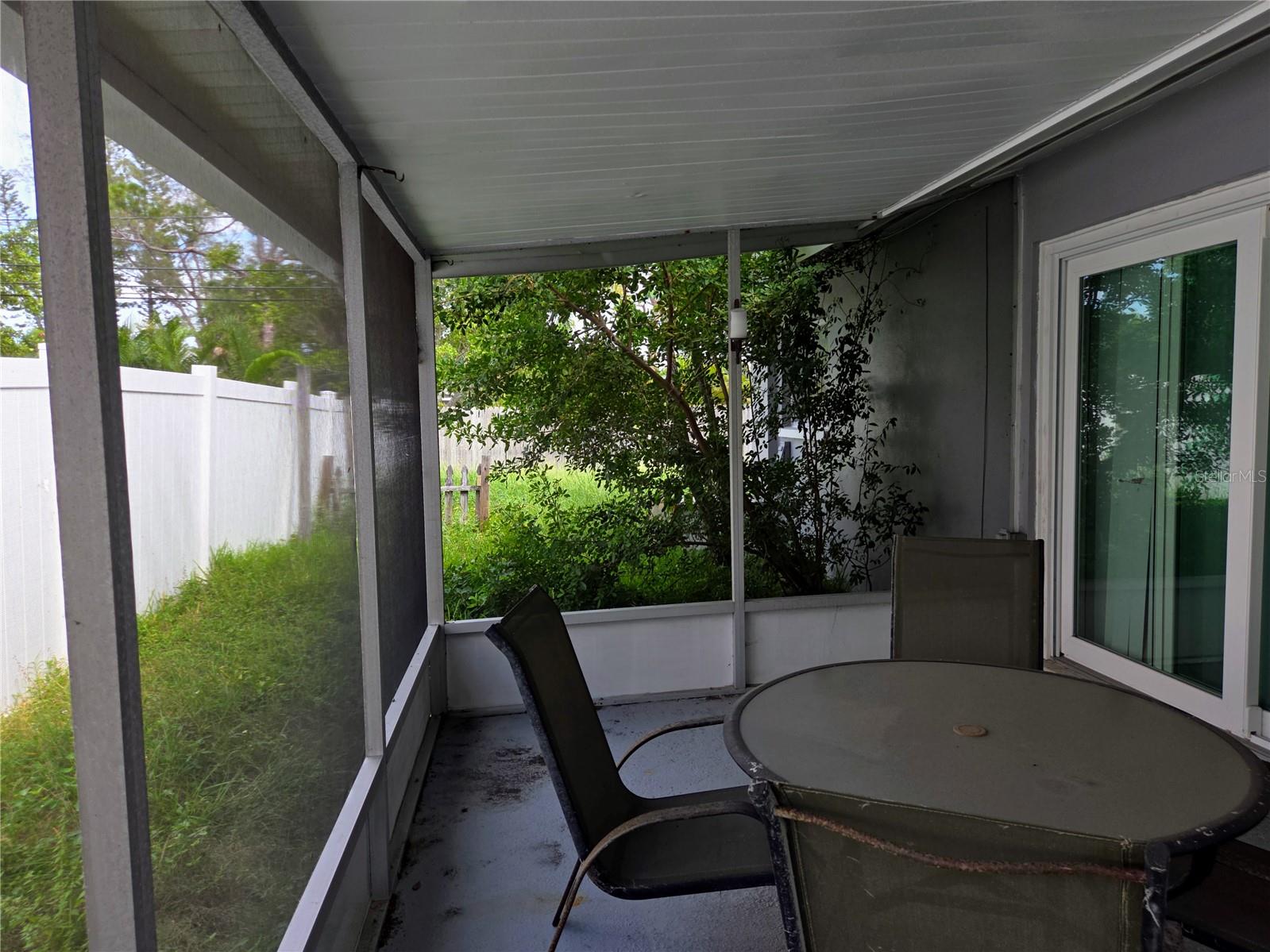 1595 ARIZONA AVE NE — photo 23