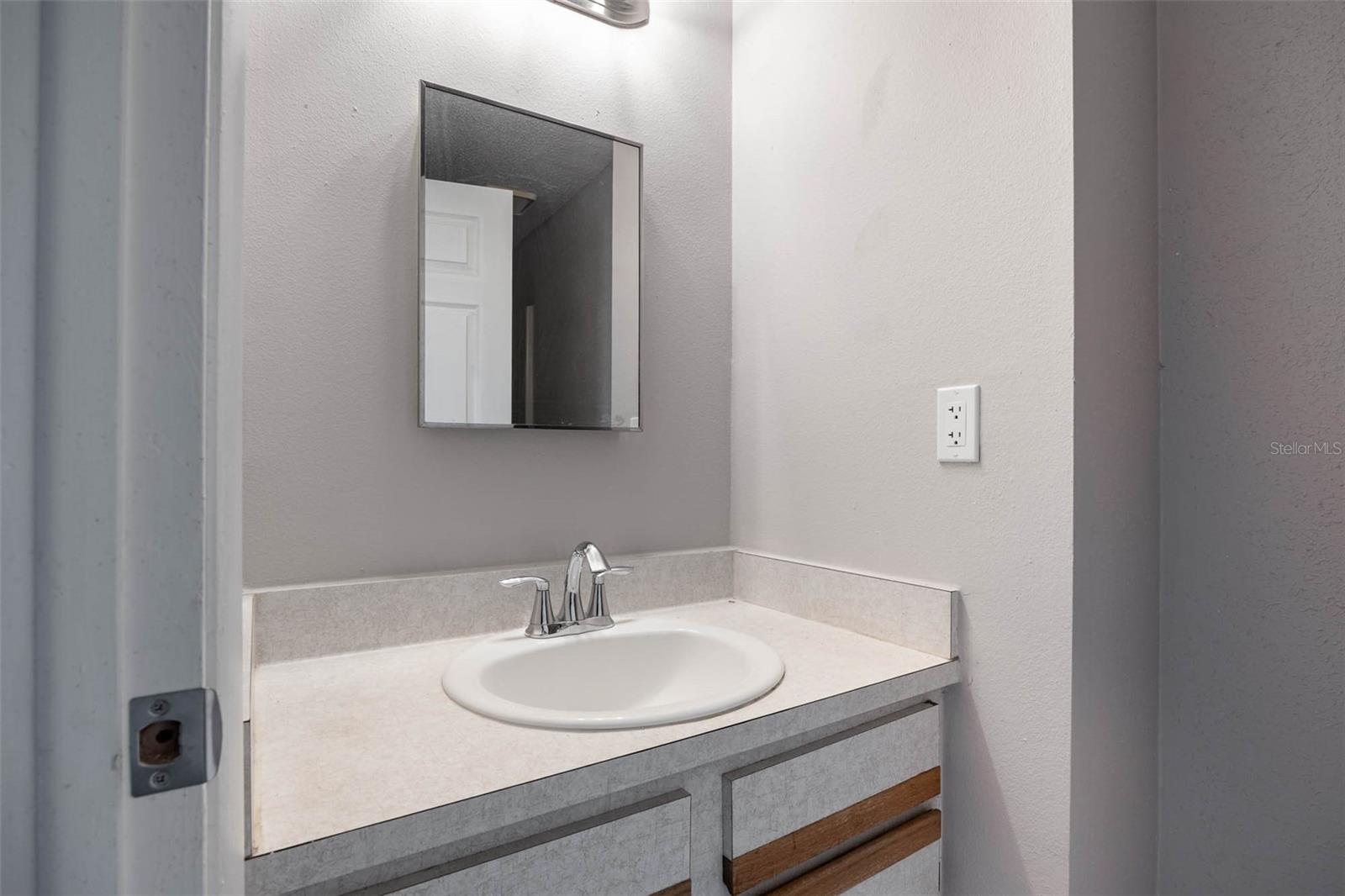 627 TIMBER BAY CIR W — photo 22