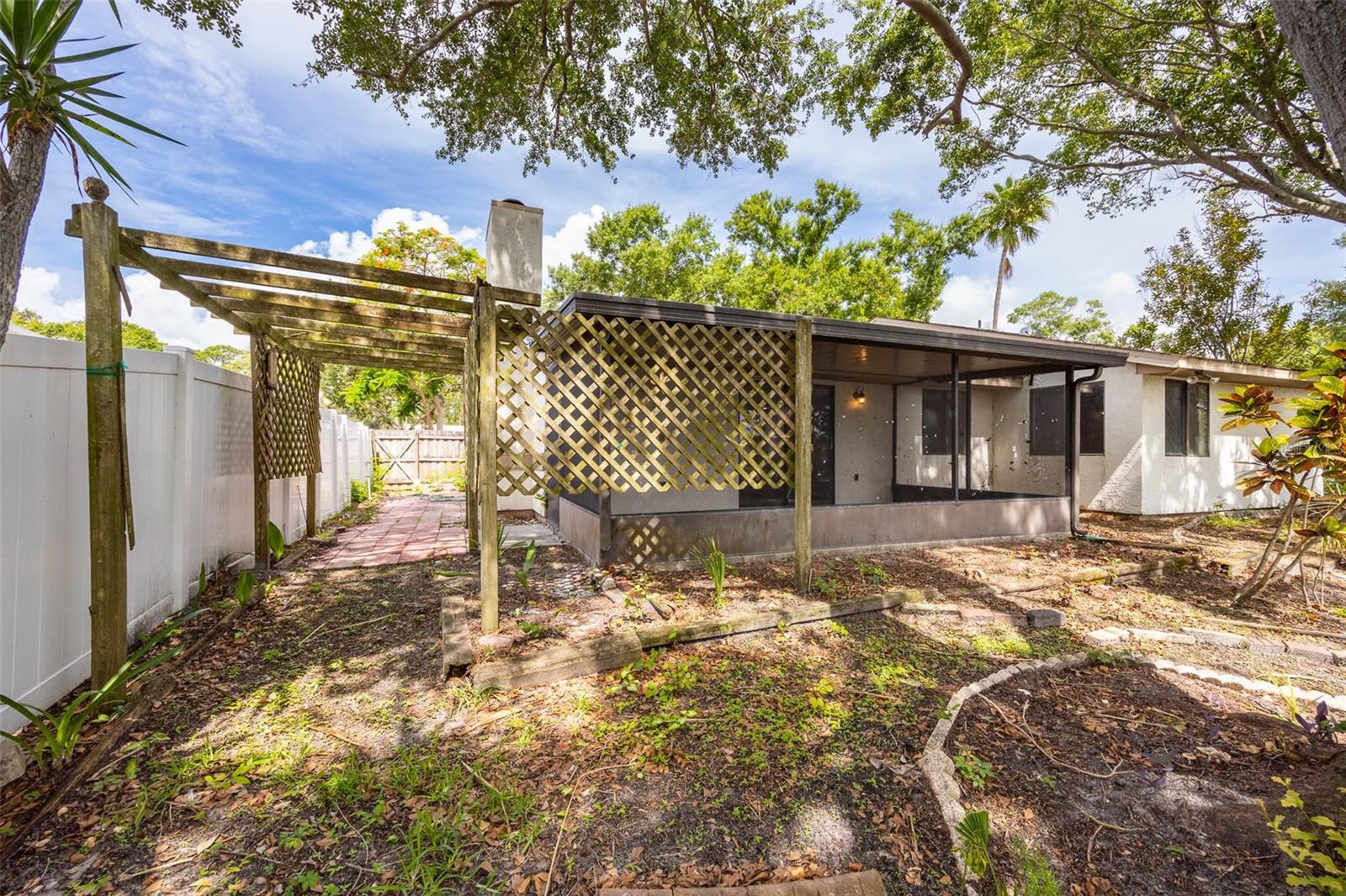 627 TIMBER BAY CIR W — photo 31