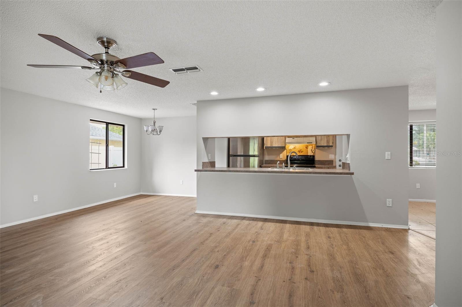 627 TIMBER BAY CIR W — photo 13