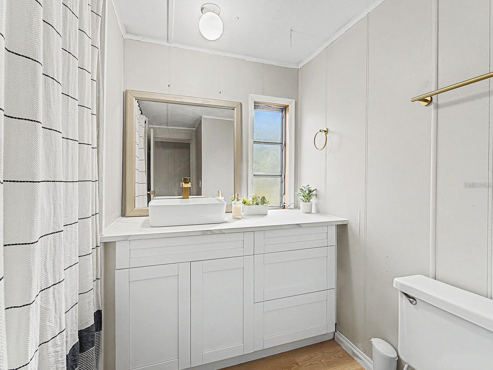 18024 DRAYTON ST — photo 30