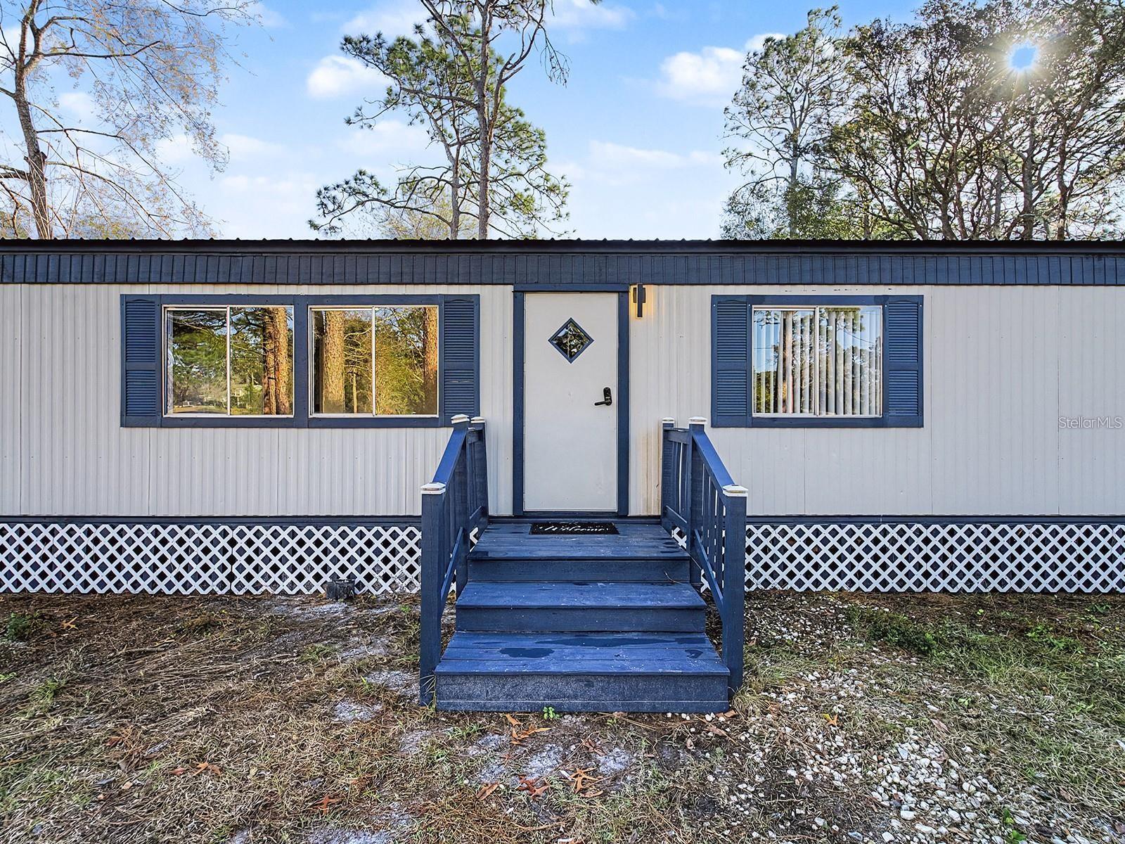 18024 DRAYTON ST — photo 32