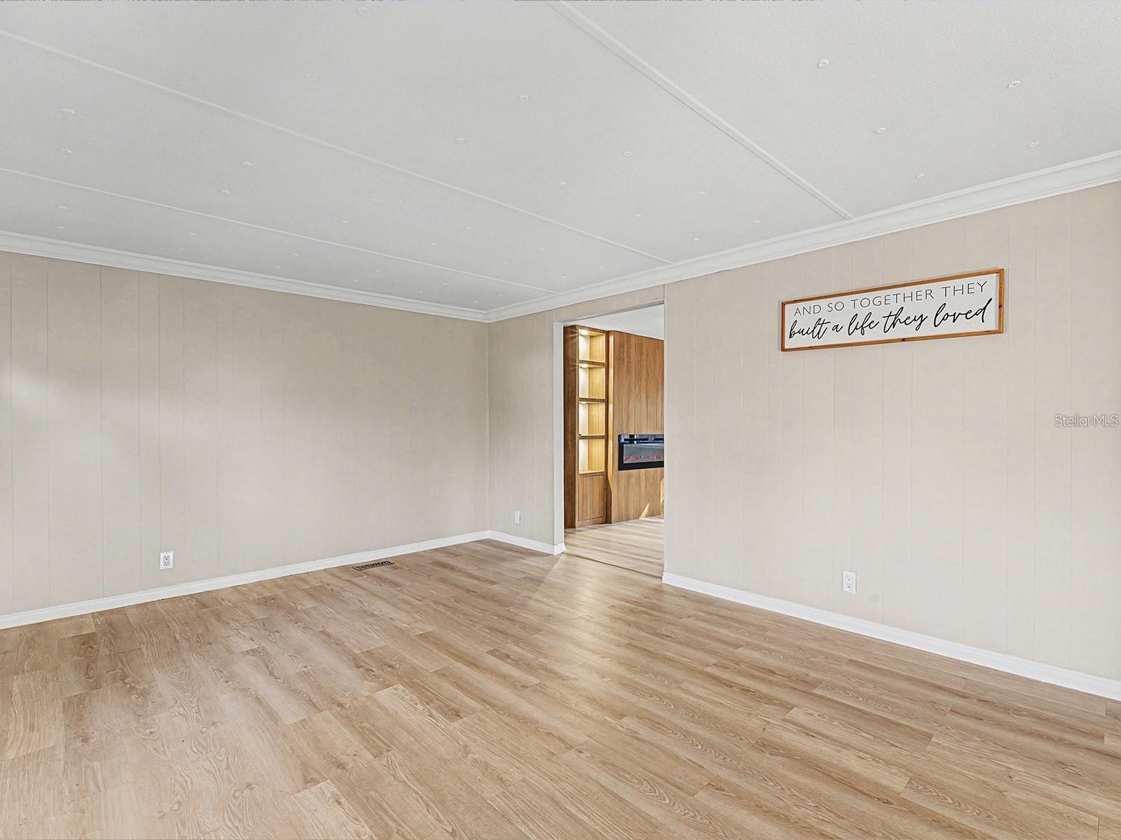18024 DRAYTON ST — photo 17