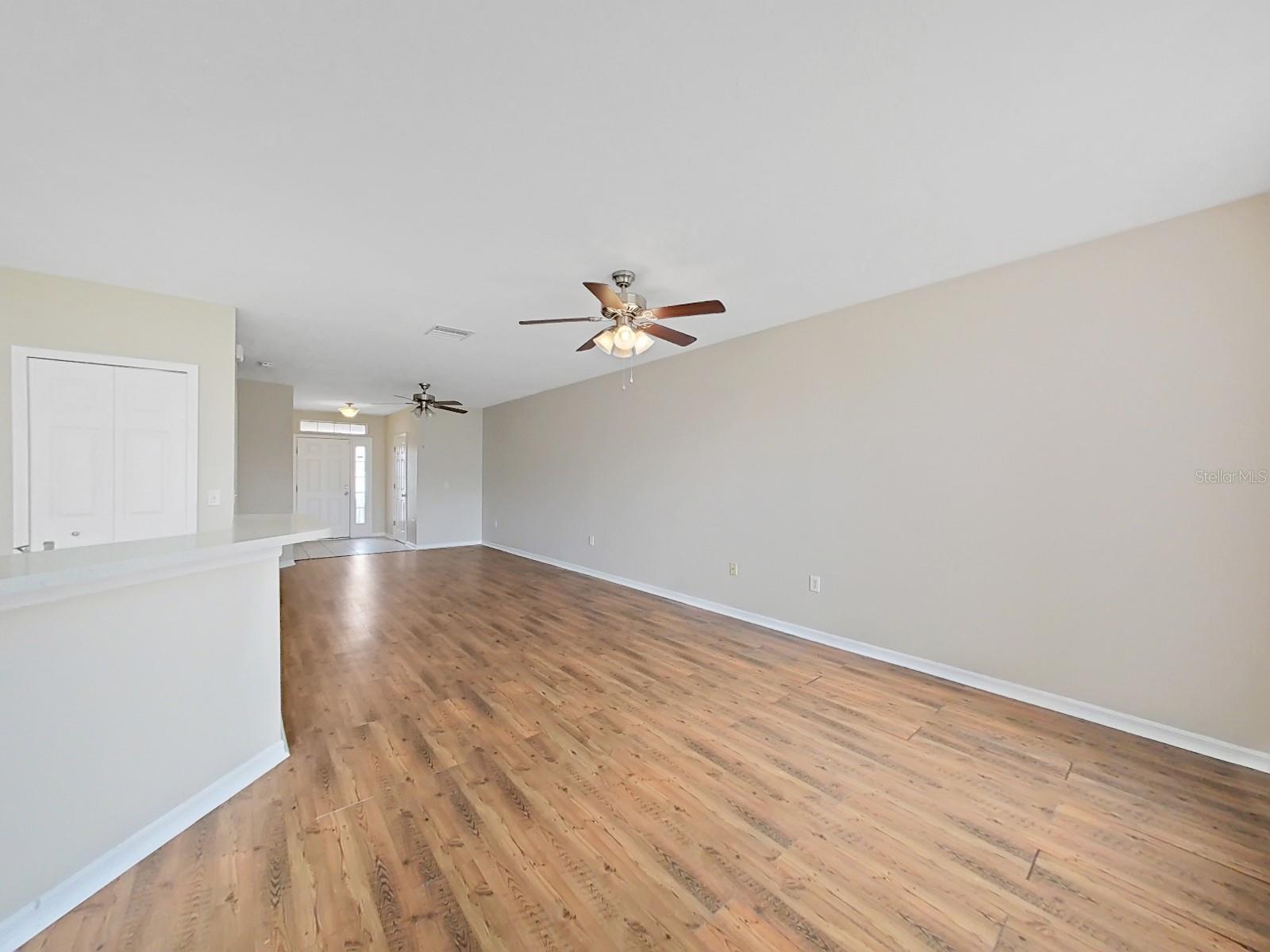 6405 BARKSDALE WAY — photo 5