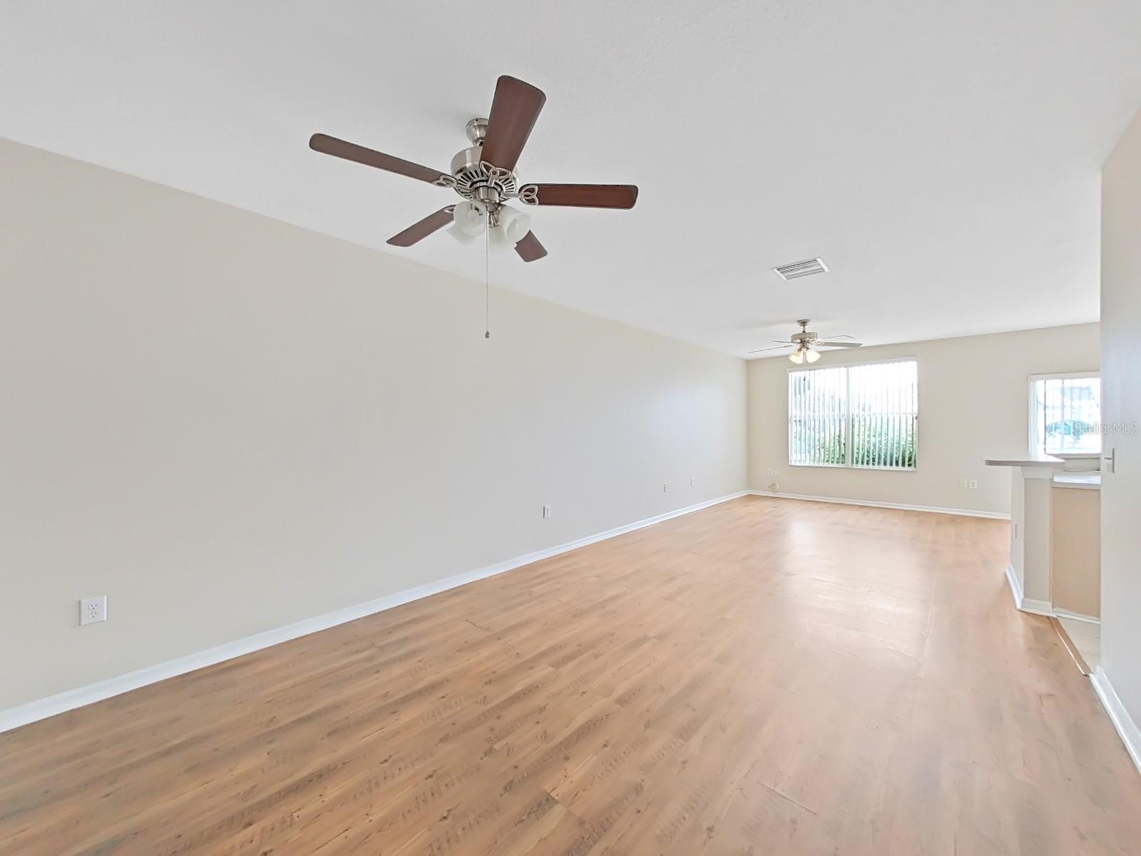6405 BARKSDALE WAY — photo 3