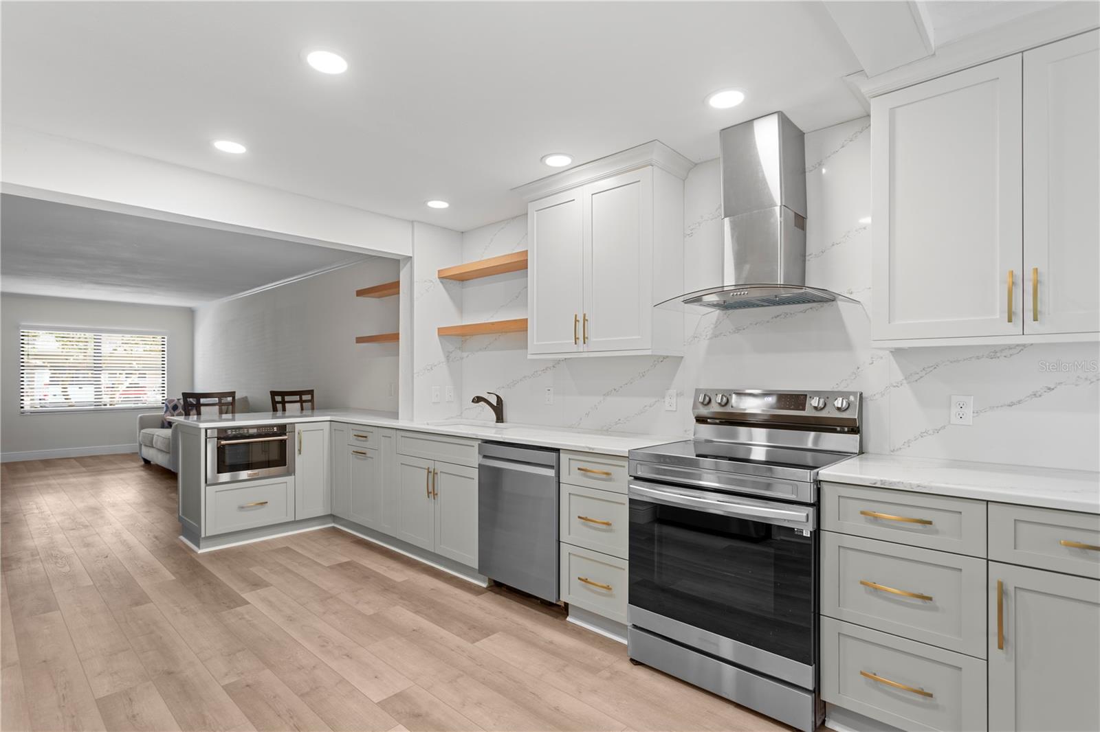 4910 BAY ST NE #111 — photo 9
