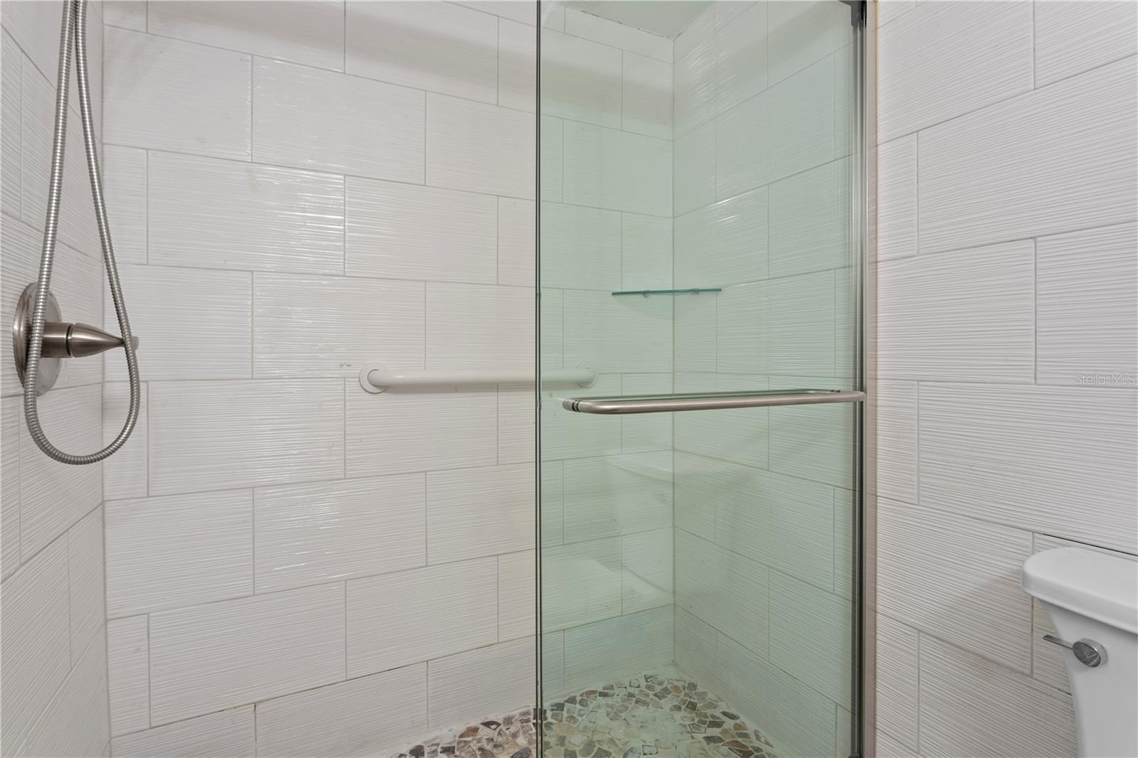 4910 BAY ST NE #111 — photo 17