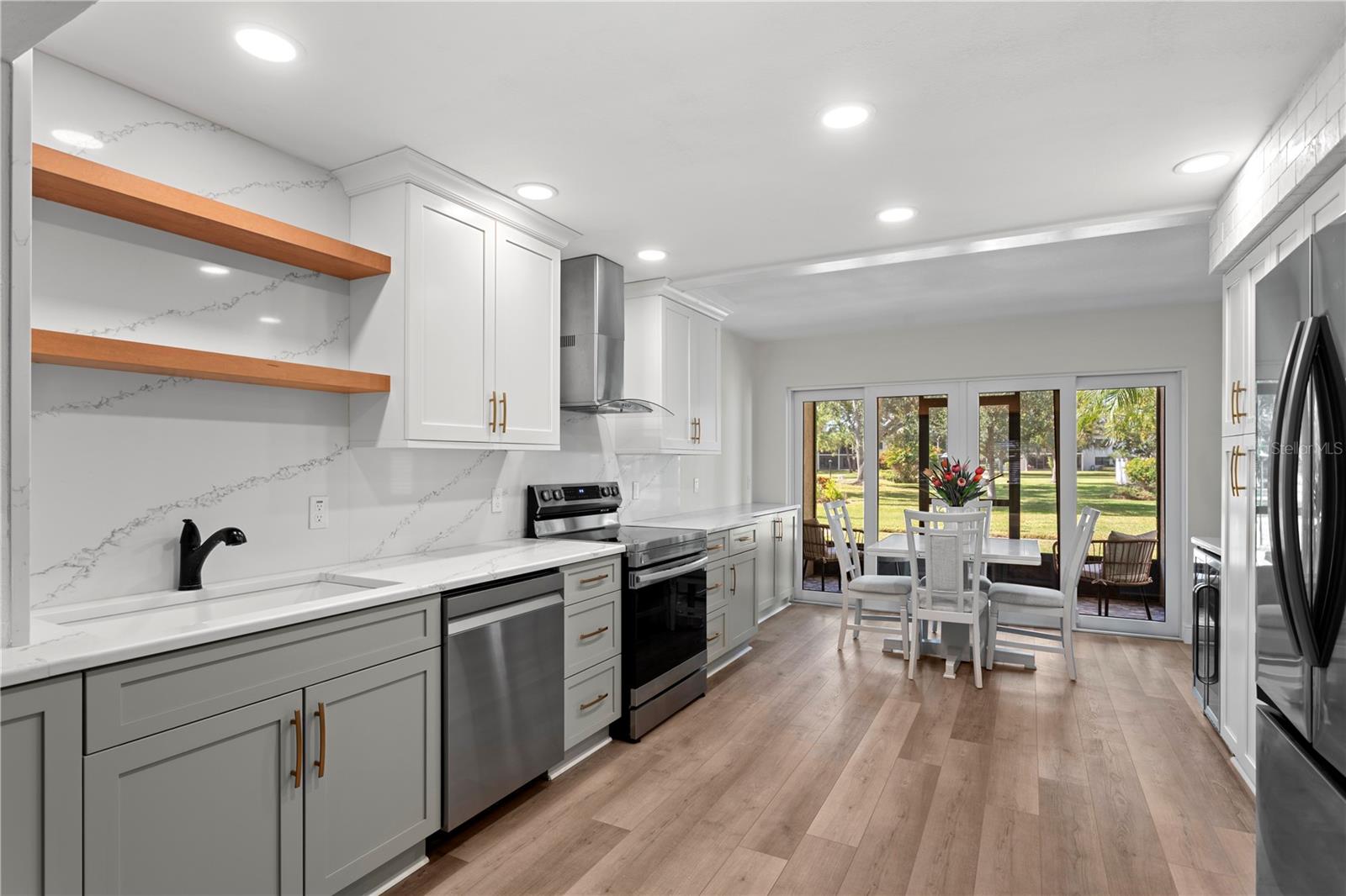 4910 BAY ST NE #111 — photo 12