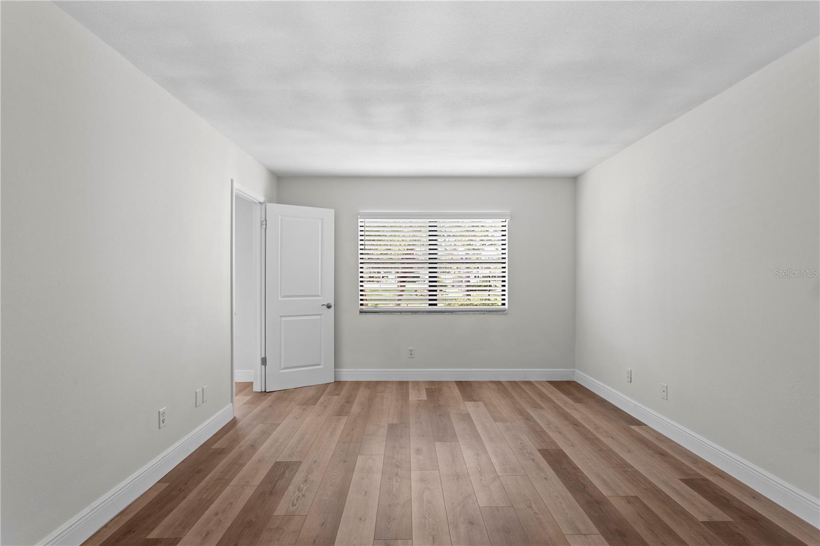 4910 BAY ST NE #111 — photo 15
