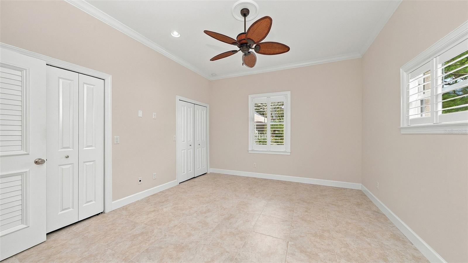 640 GRANADA AVE — photo 26