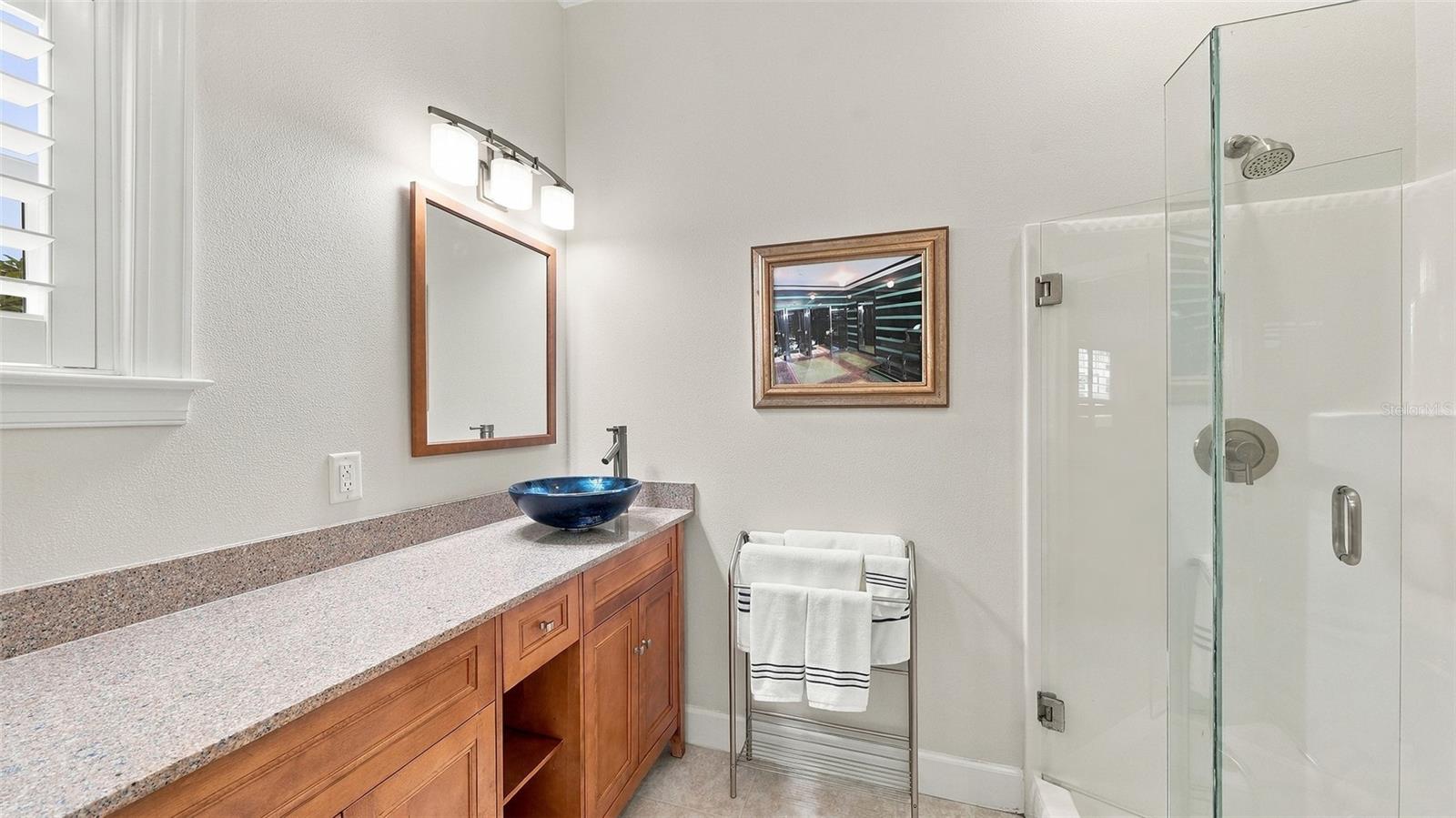 640 GRANADA AVE — photo 27